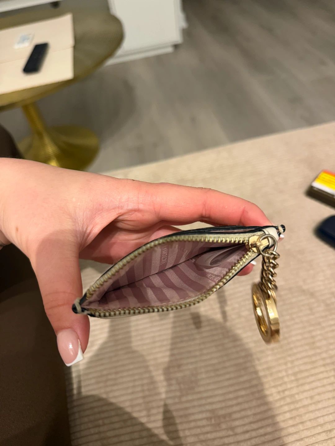 Victoria's Secret White Quilted Card Holder