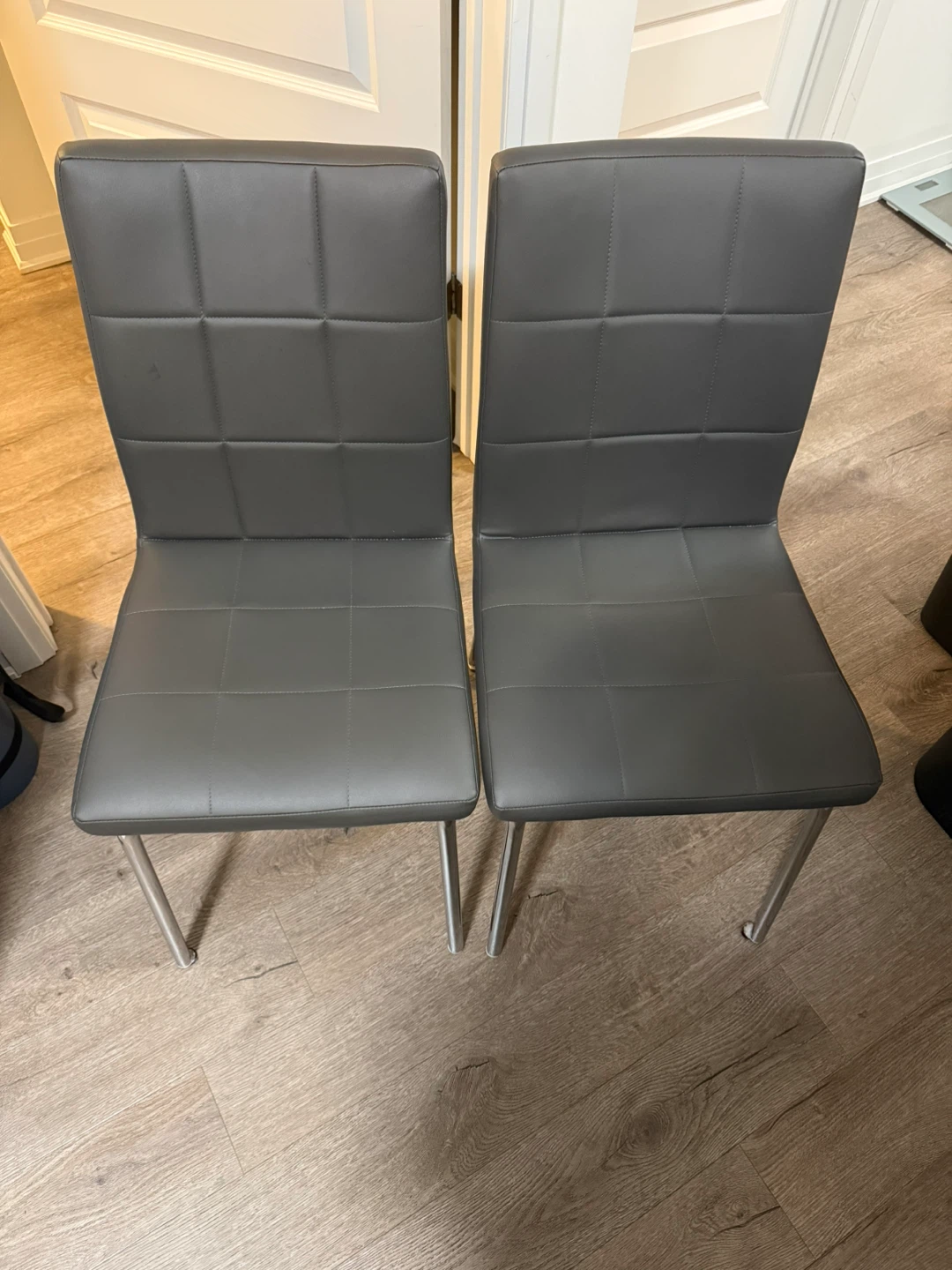 Set of 4 Grey Faux Leather Dining Chairs
