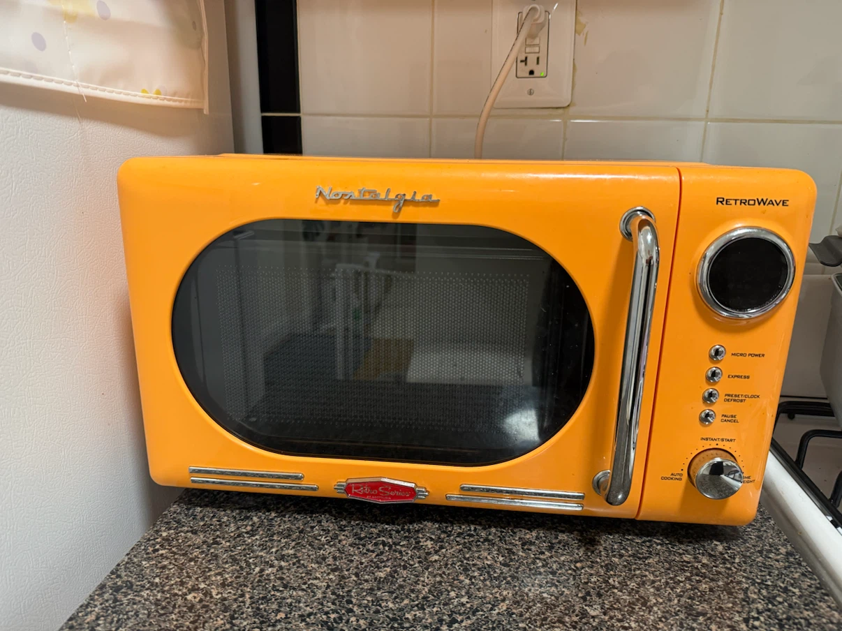 Nostalgia Retro Series Microwave