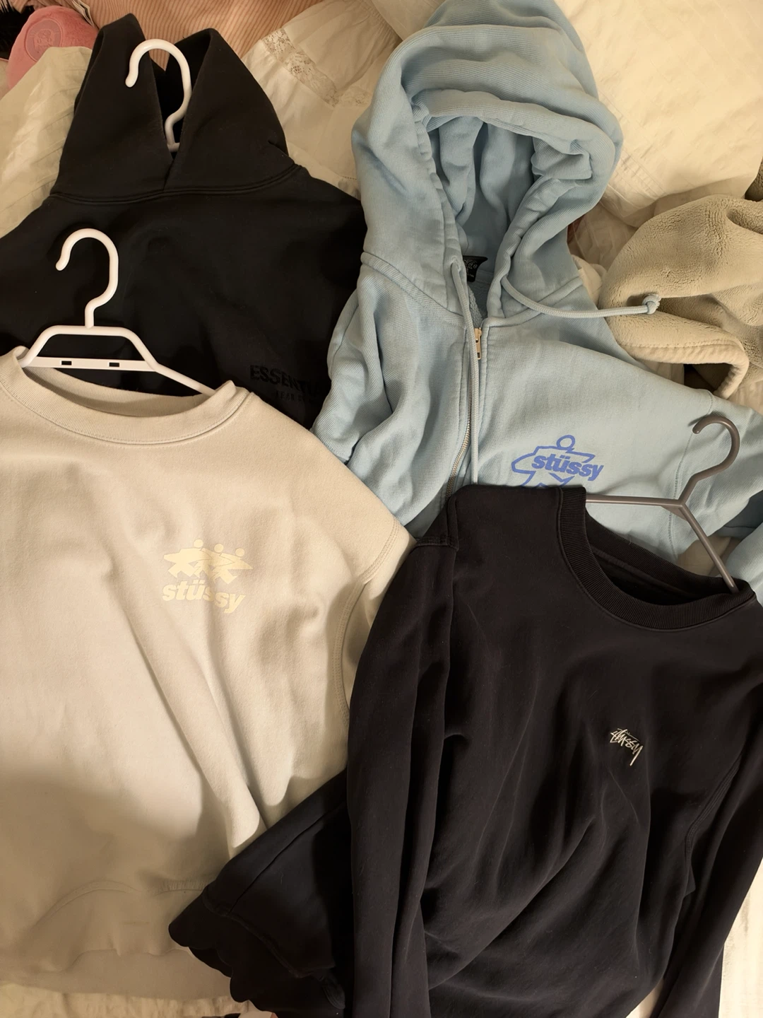 3 Stussy Hoodies 1 Essentials fear of god Set