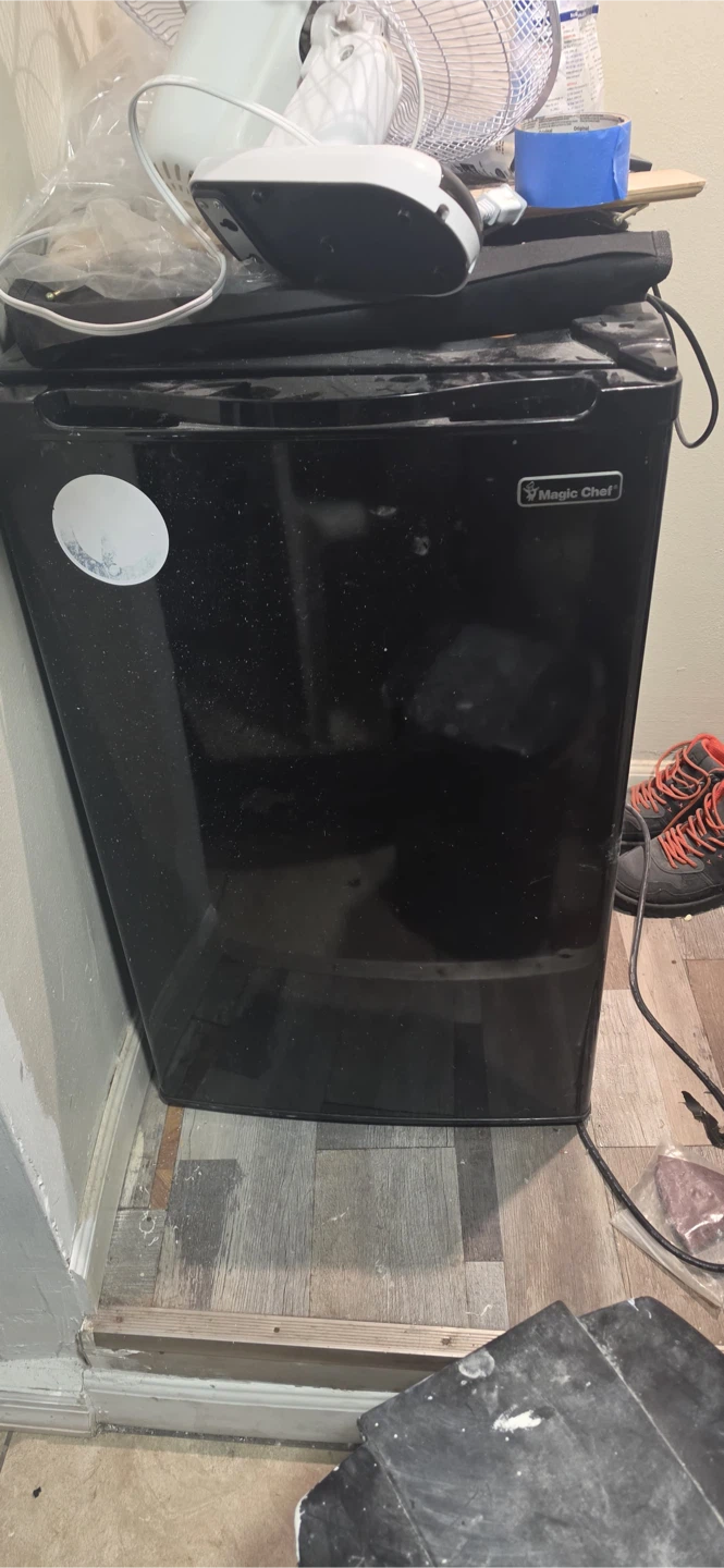 Magic Chef Compact Refrigerator