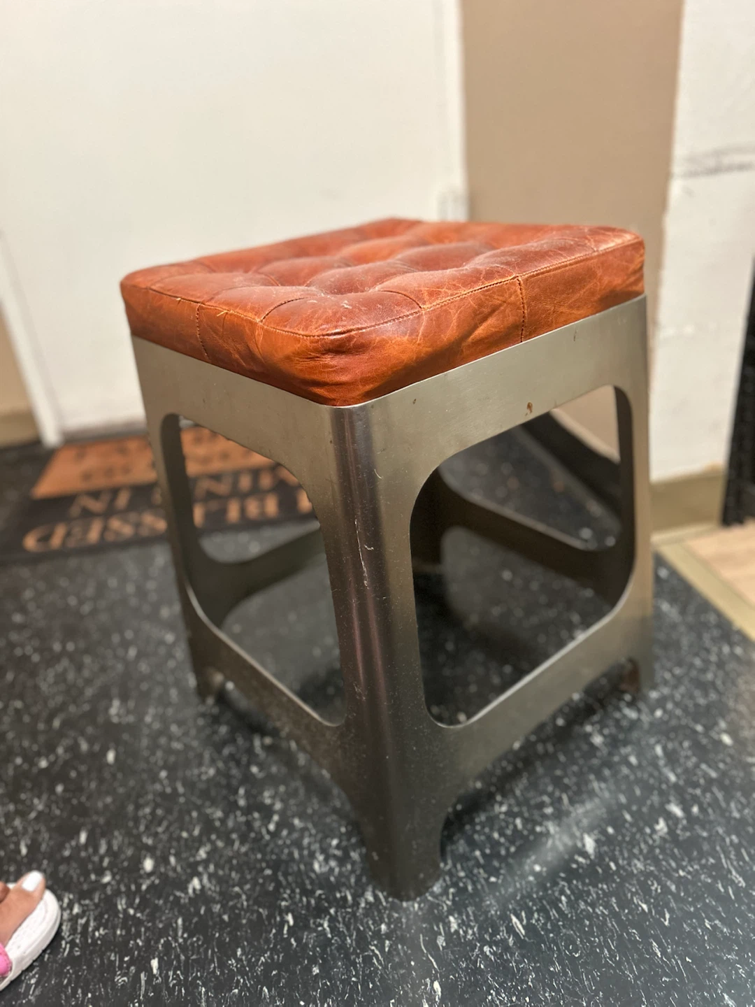 Set of 3 Tufted Leather and Metal Stools - photo 2