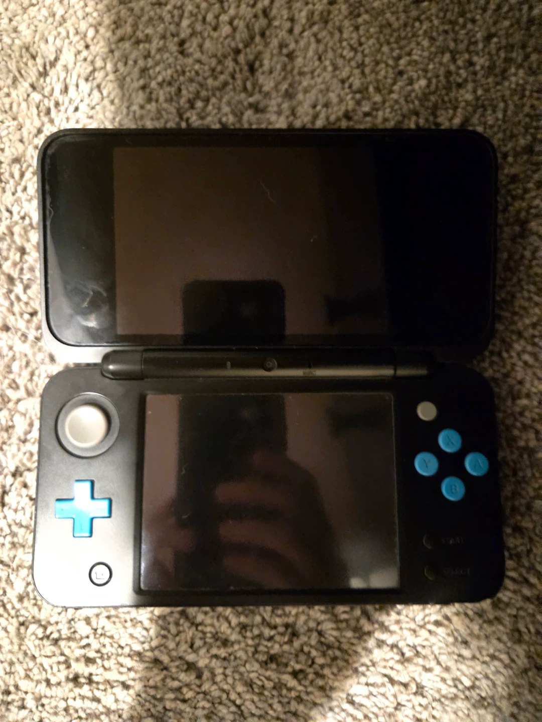 Nintendo 2DS XL Black and Blue - photo 3