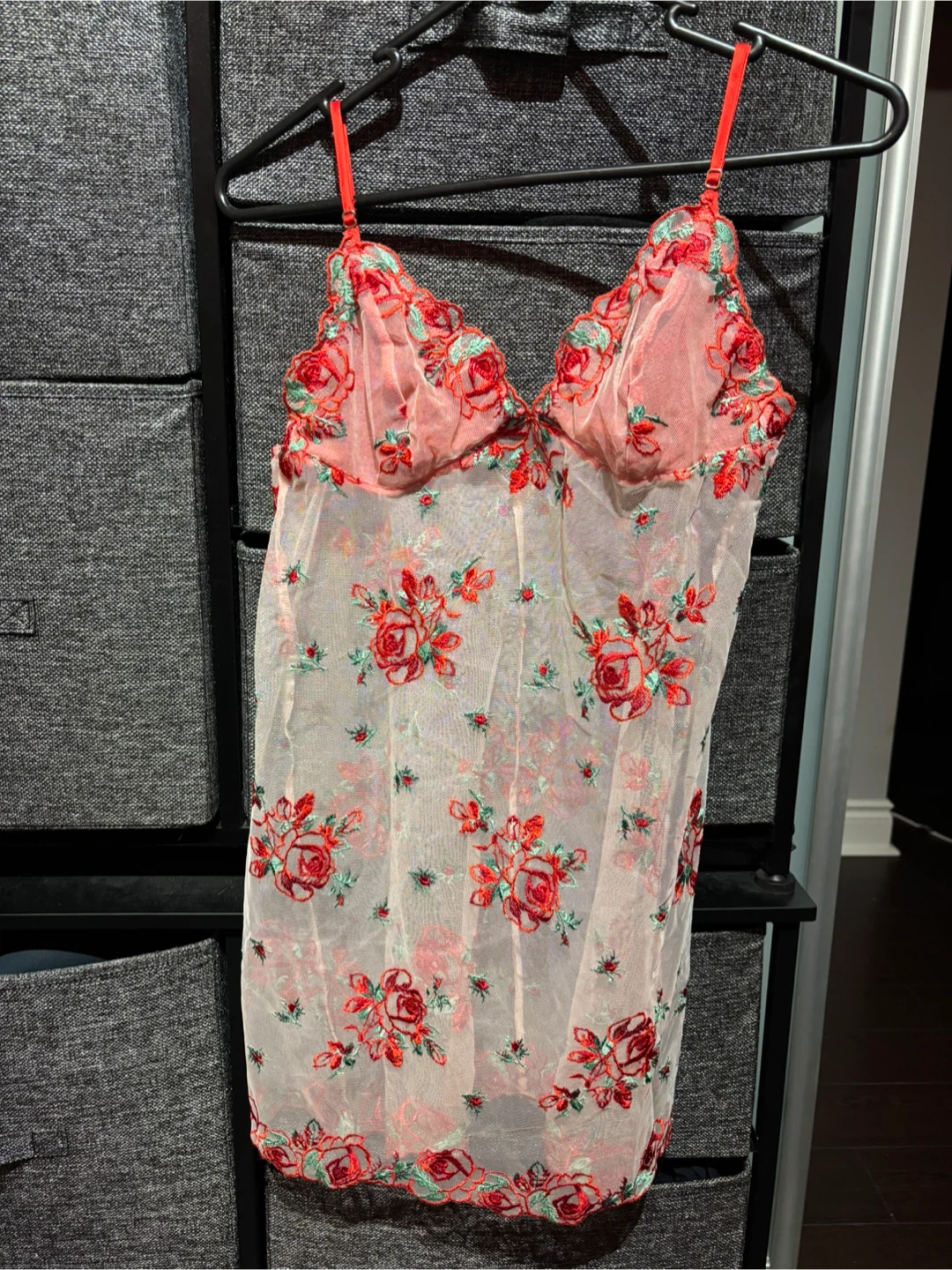 Victoria’s Secret Floral Sheer Chemise – S – Brand New