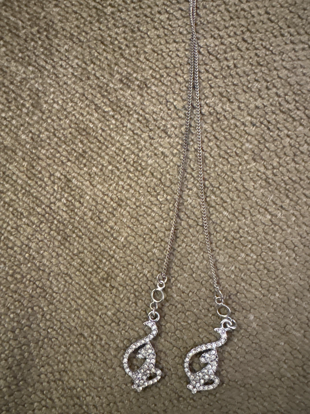 Jane Seymour cat  crystal earrings