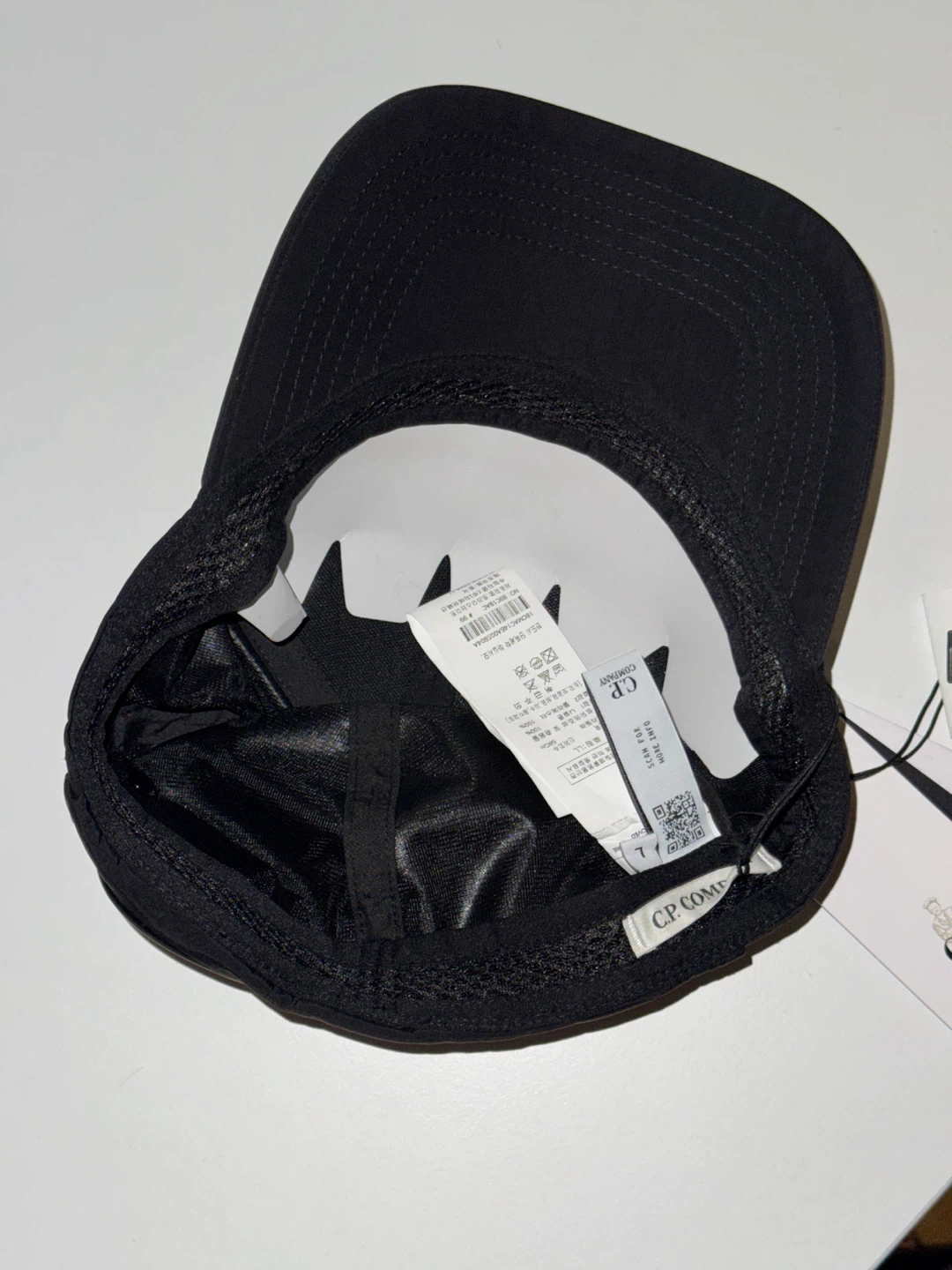 C.P. Company Goggle Cap Black - photo 5