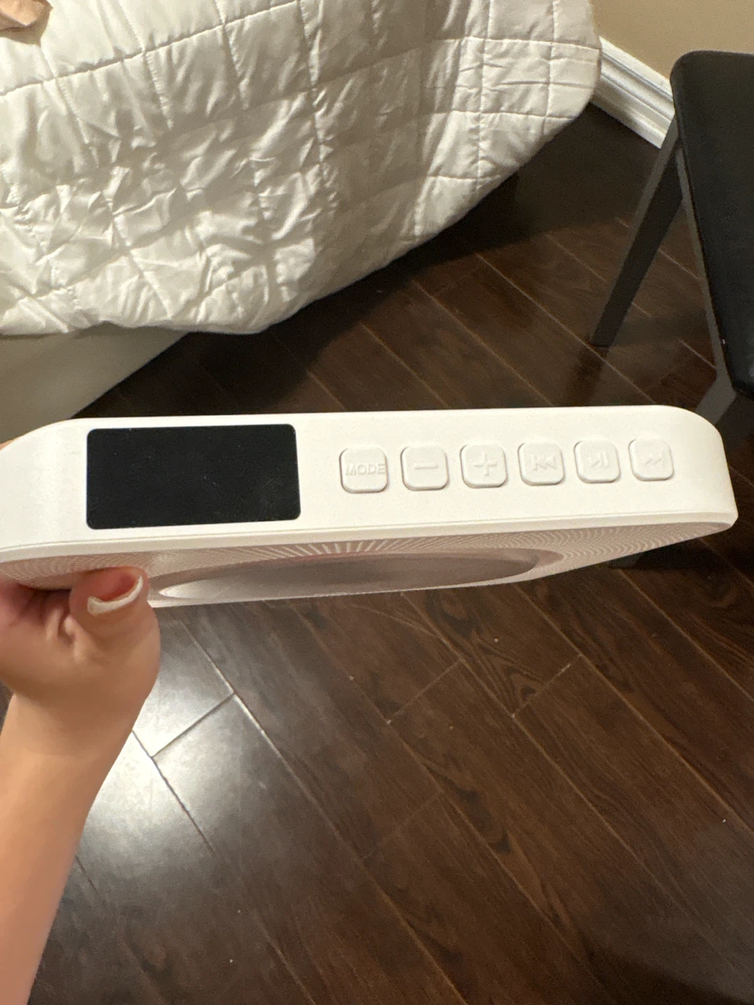 KC-806 Portable CD Player - photo 2