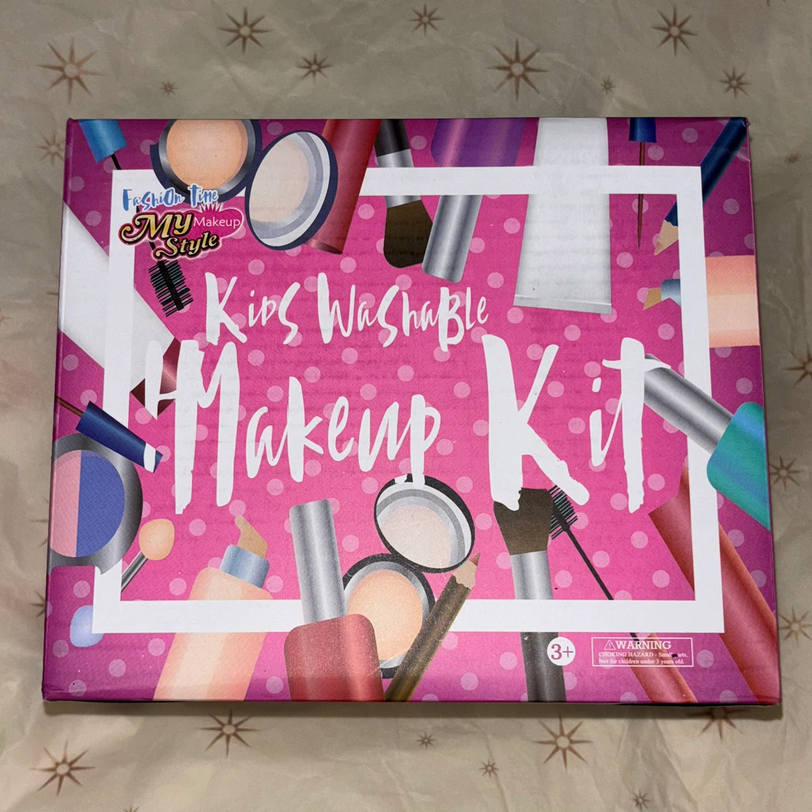 Brand New Kids Makeup Set in Pink Carrier Case - photo 2