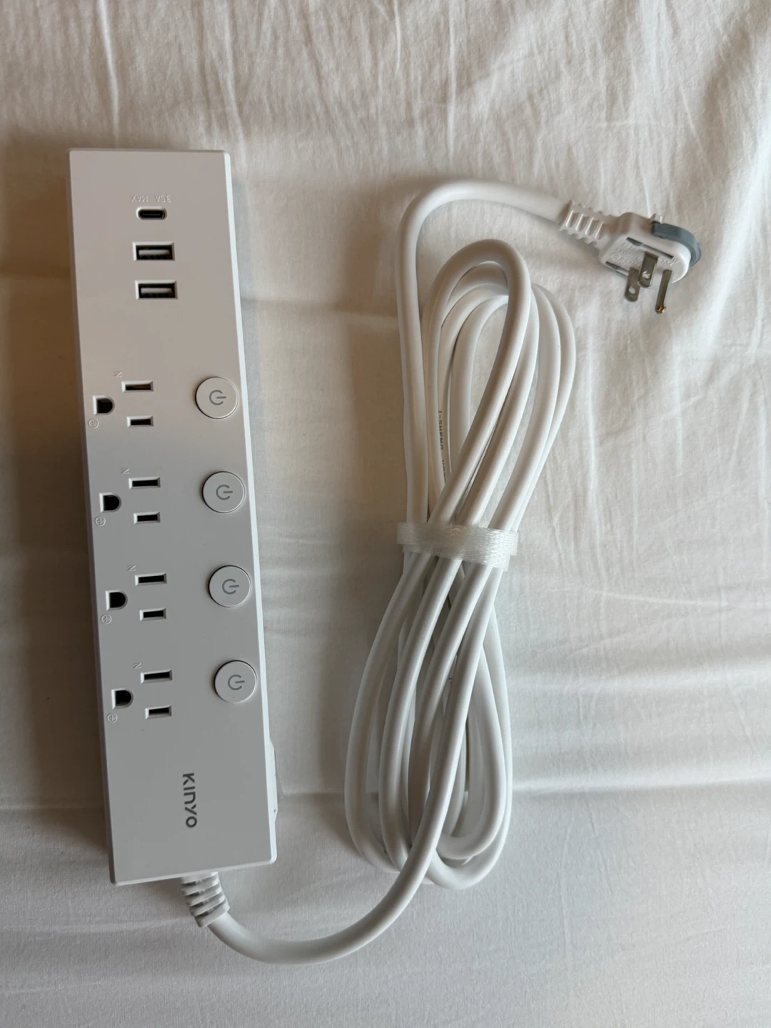 Kinyo Power Bar with 4 Outlets and USB Ports - photo 2