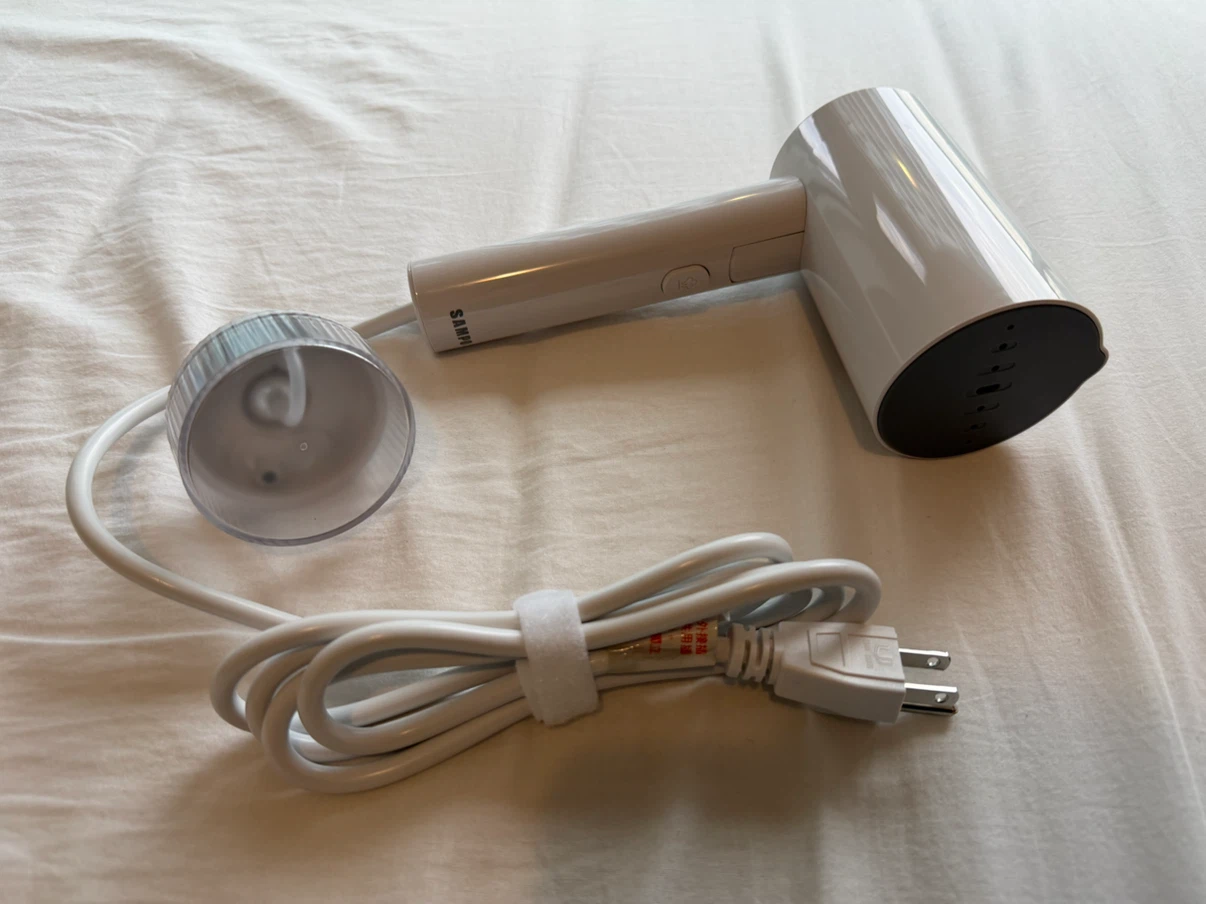 Sampo Handheld Garment Steamer