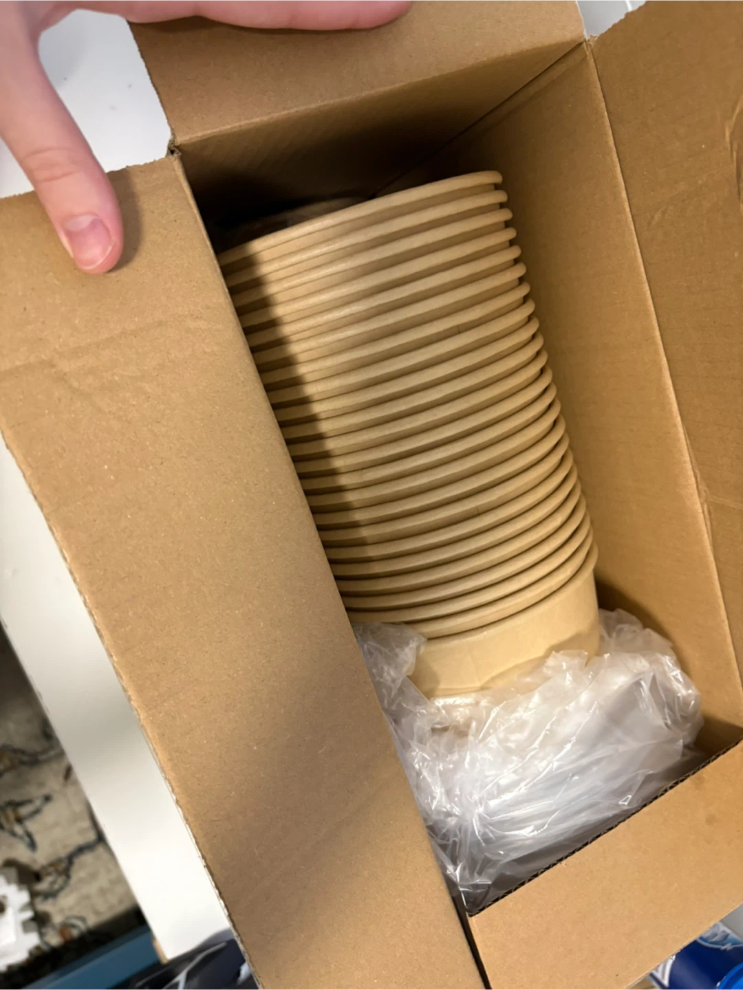 TOPtoper 32oz Disposable Paper Bowls with Lids (50 Pieces)
