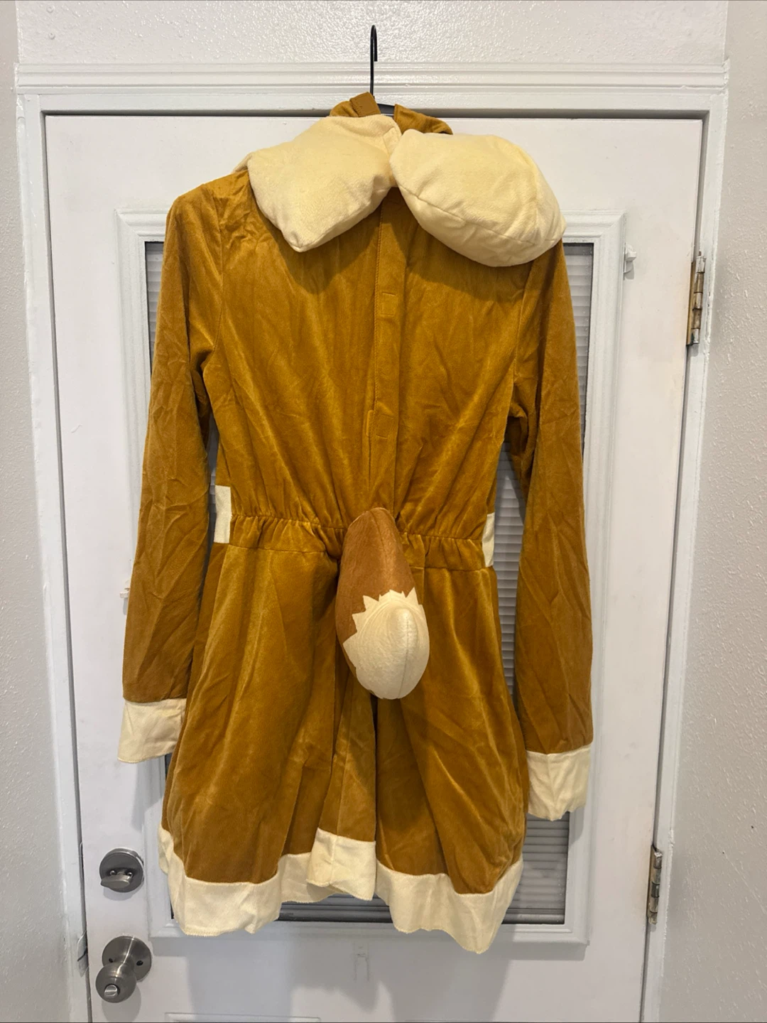 Pokemon Eevee Deluxe Costume Size M - photo 3