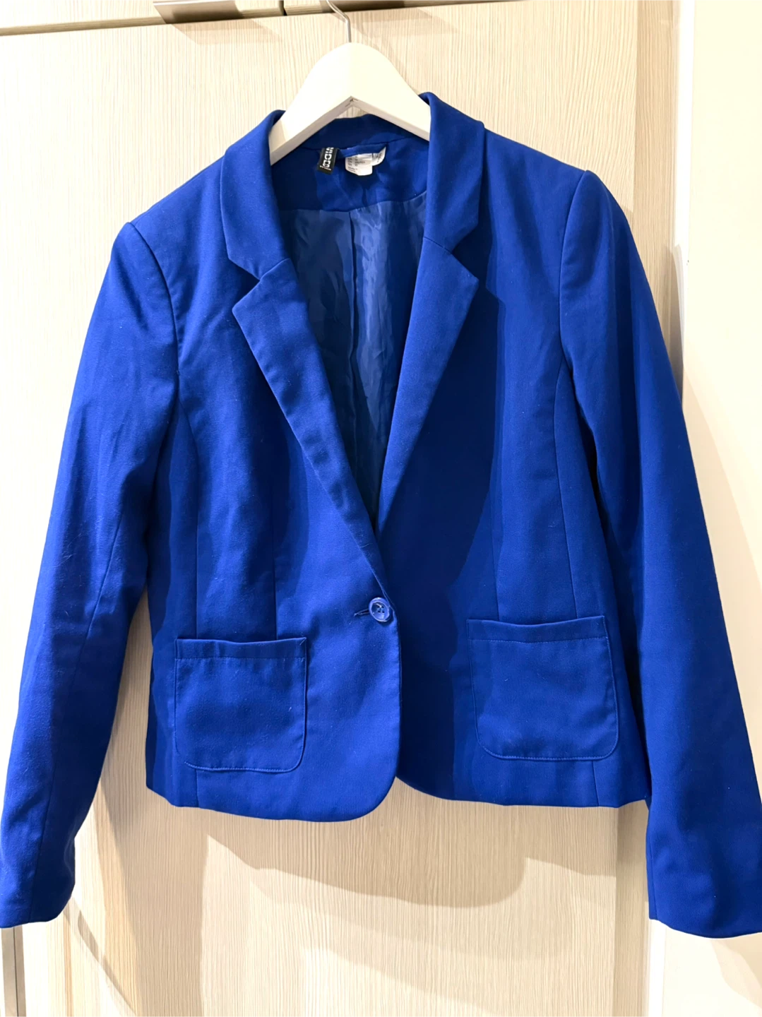 Gorgeous H & M Royal Blue Blazer