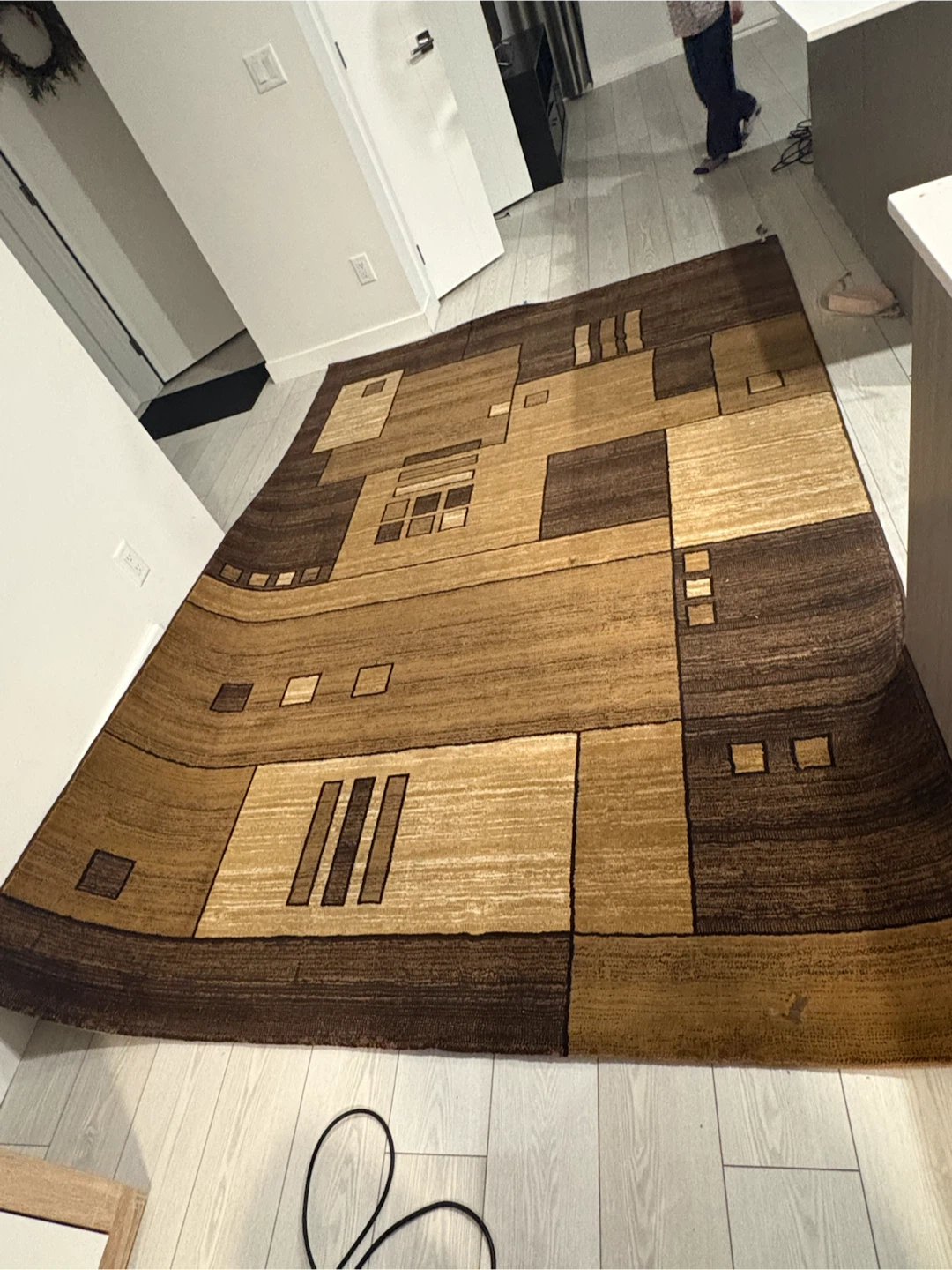 Geometric Pattern Area Rug - photo 2