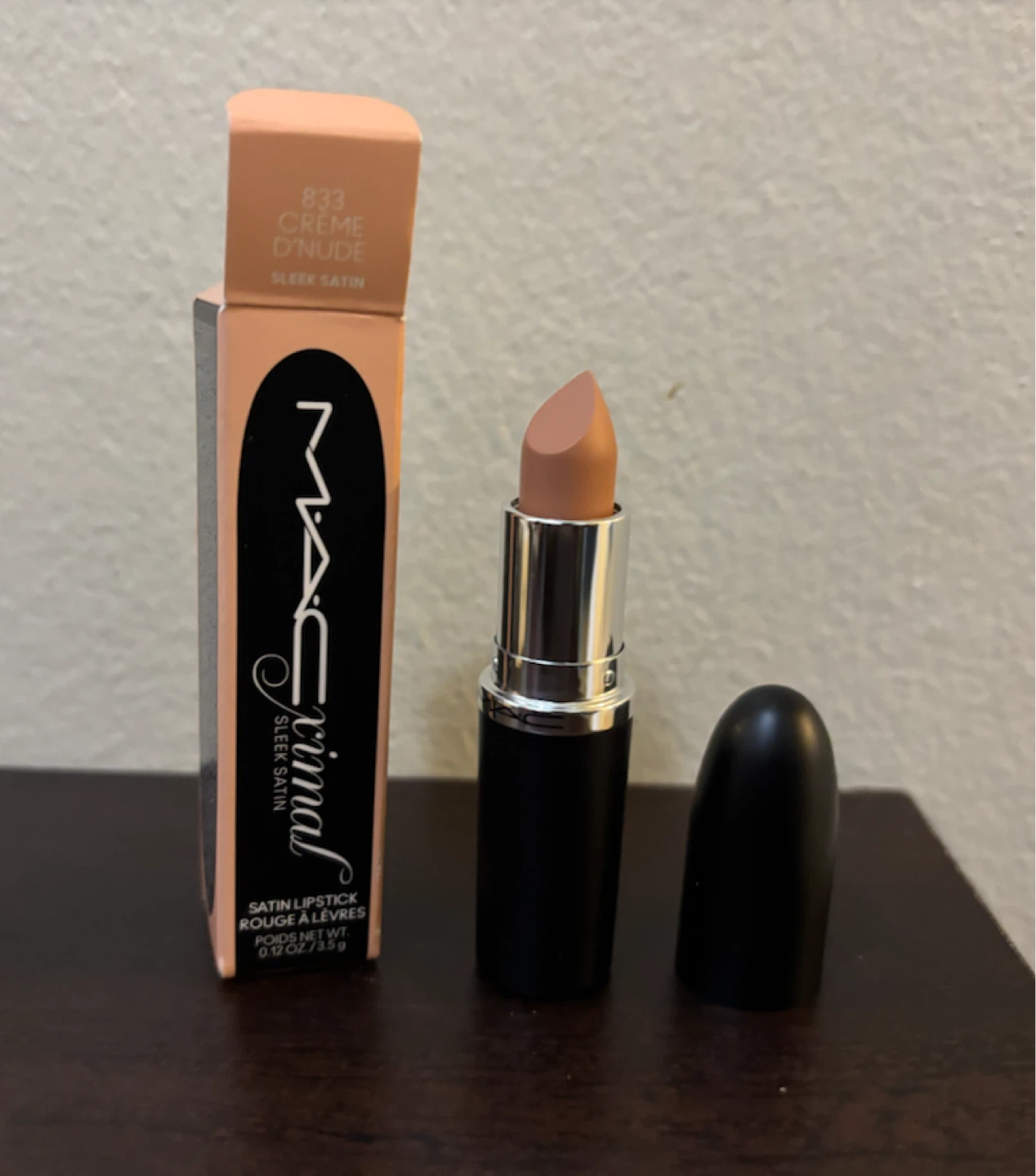 NEW-MAC Maximal Sleek Satin Lipstick - 833 Creme D'Nude