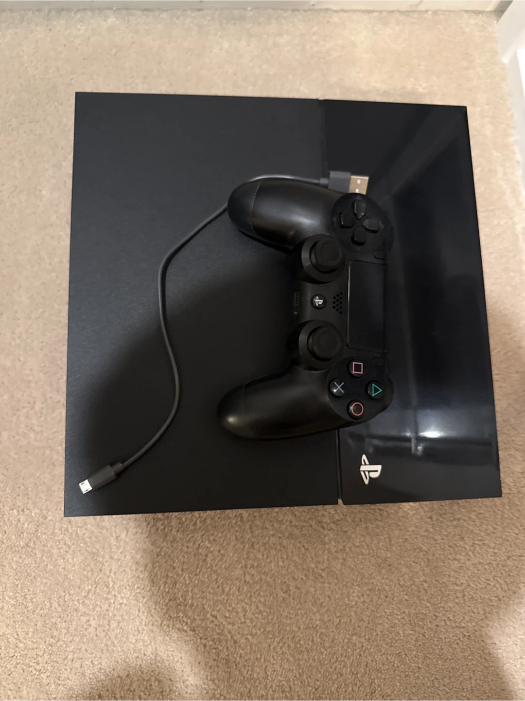 Ps4 with cable and controller
