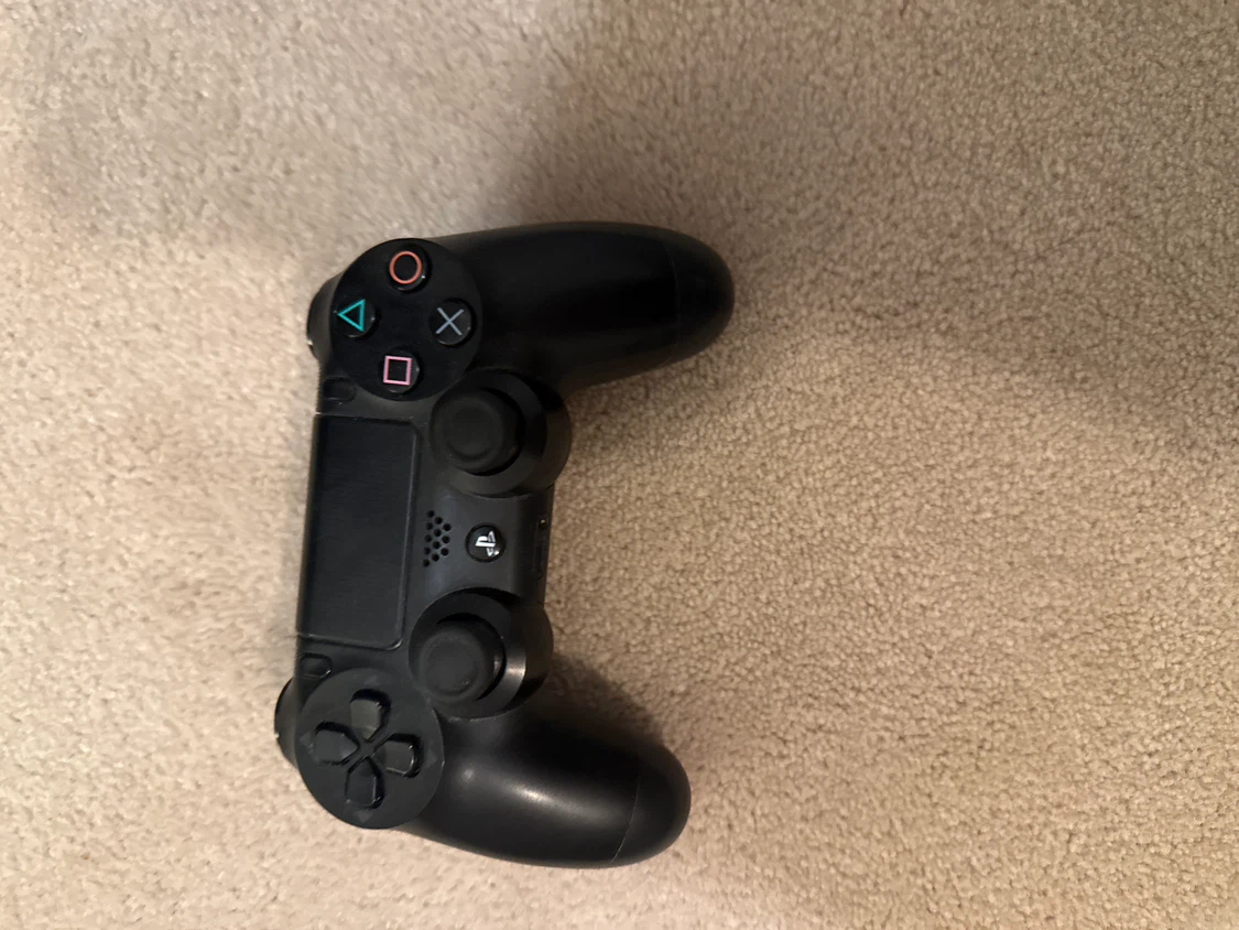 Ps4 with cable and controller - photo 2