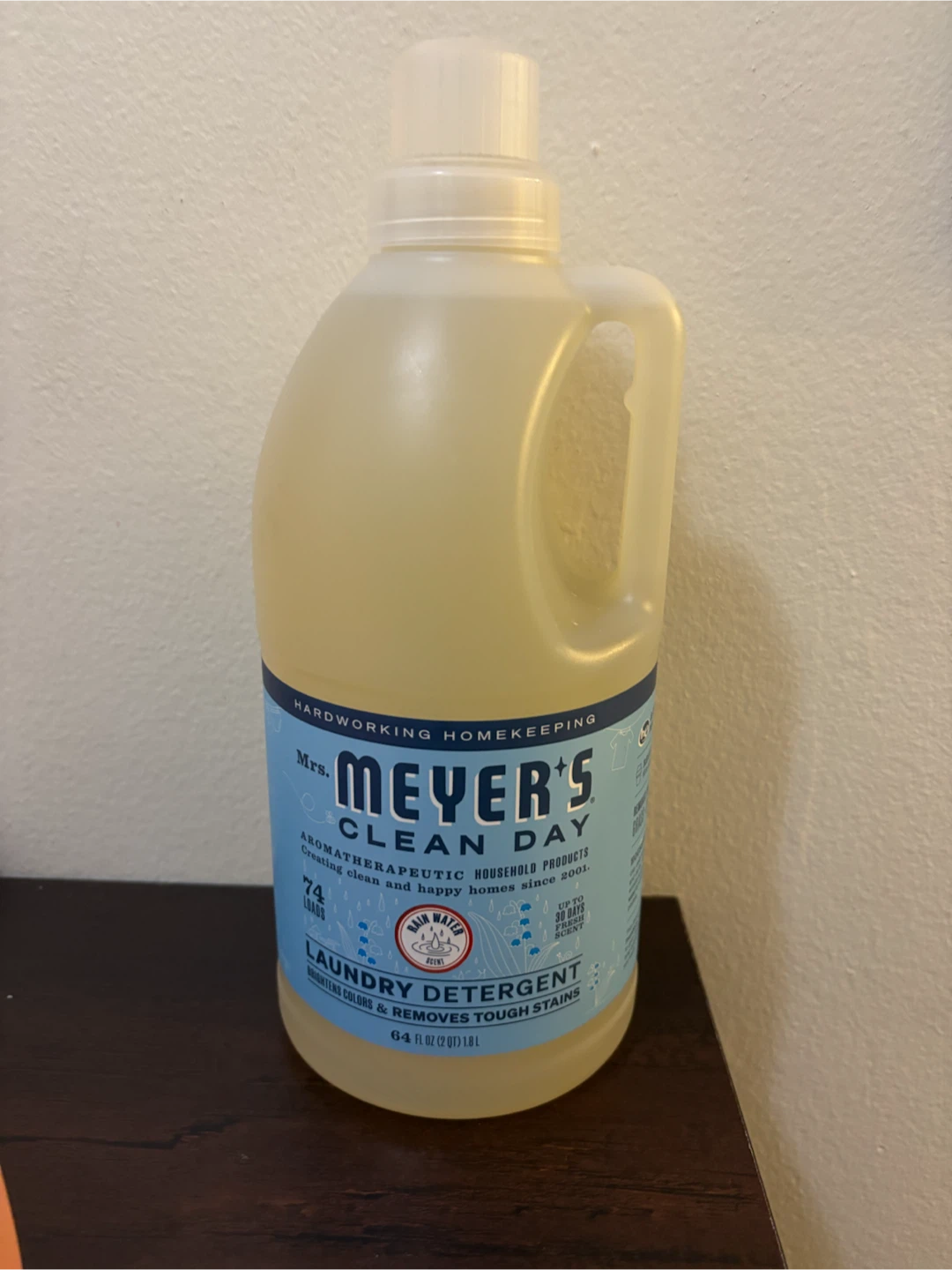 NEW-Mrs. Meyer's Rain Water Laundry Detergent 64 fl oz