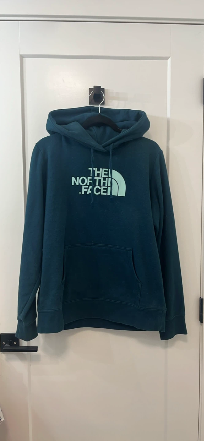 The North Face Women's Hoodie Large