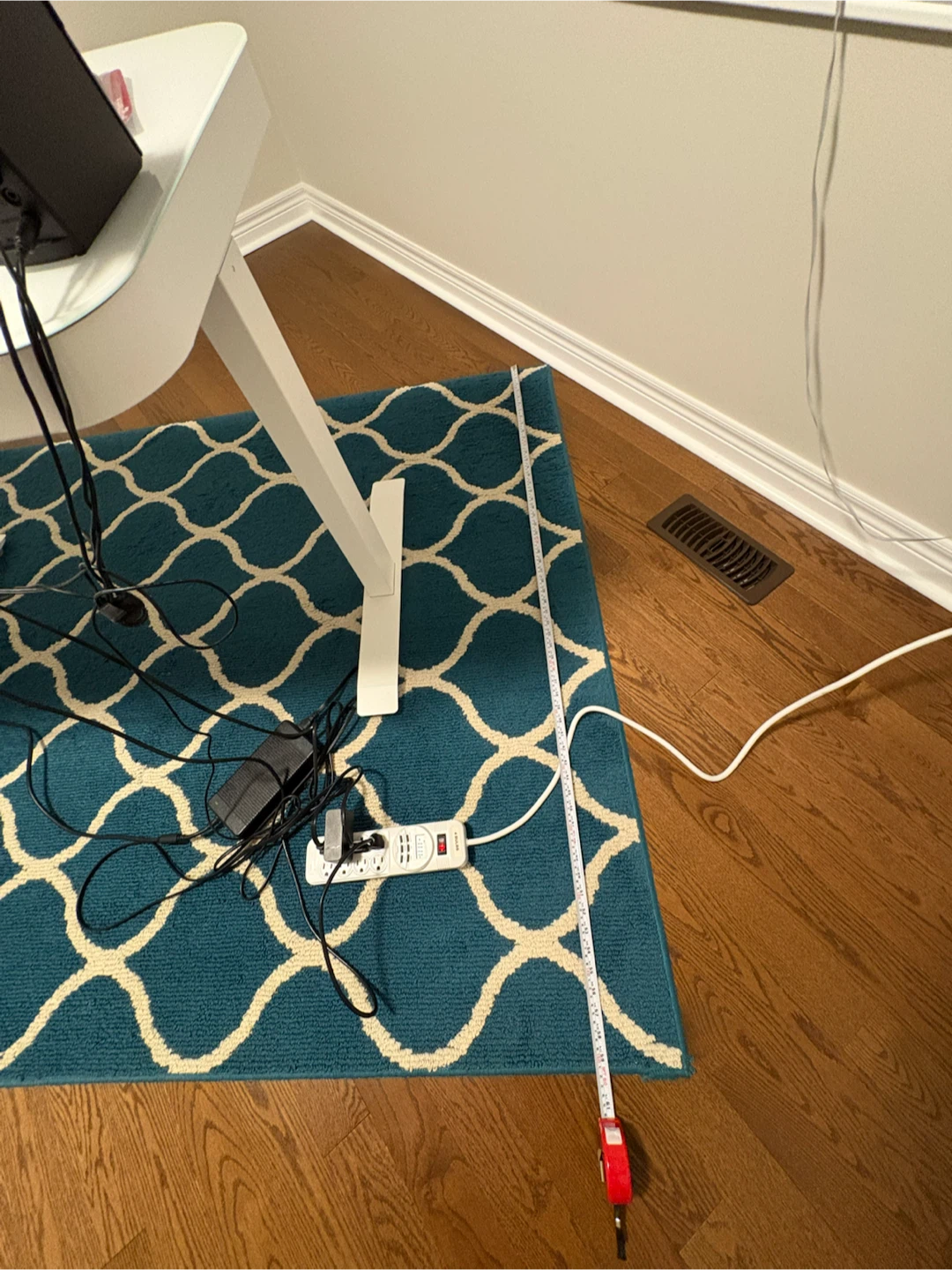 Teal and White Patterned Area Rug 5x7ft - photo 2