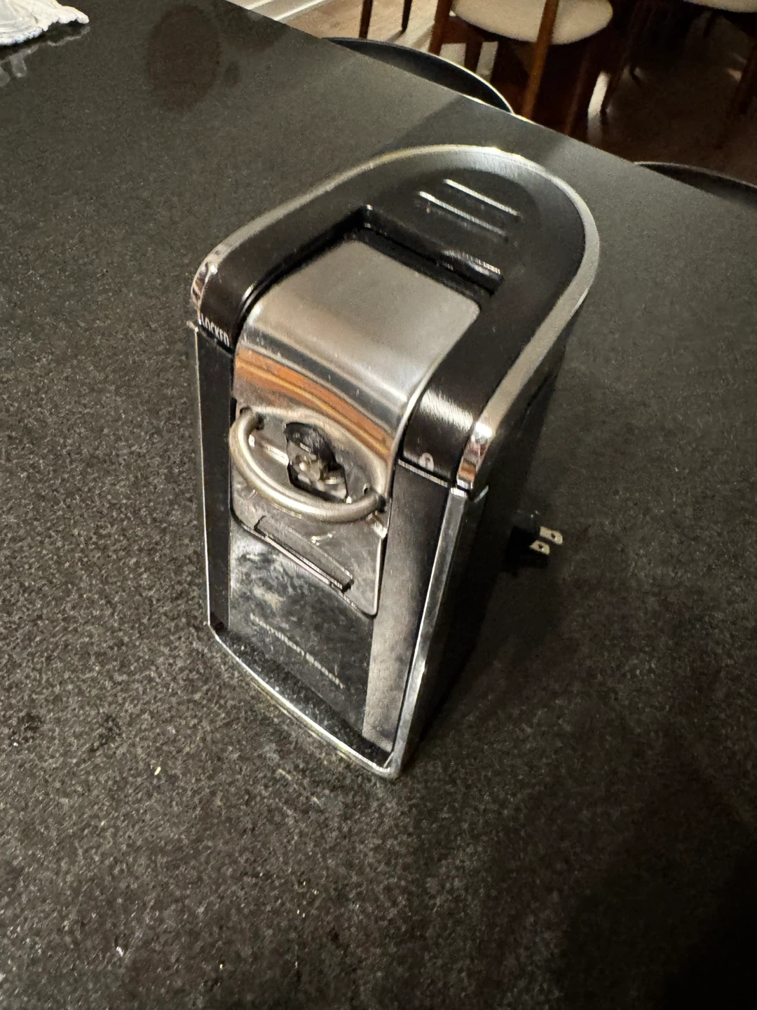 Hamilton Beach electric can opener - photo 3
