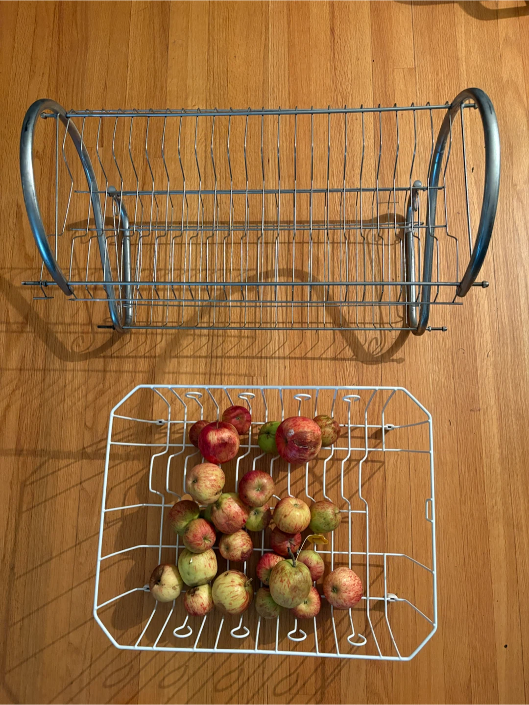 Two dish drying racks - photo 2
