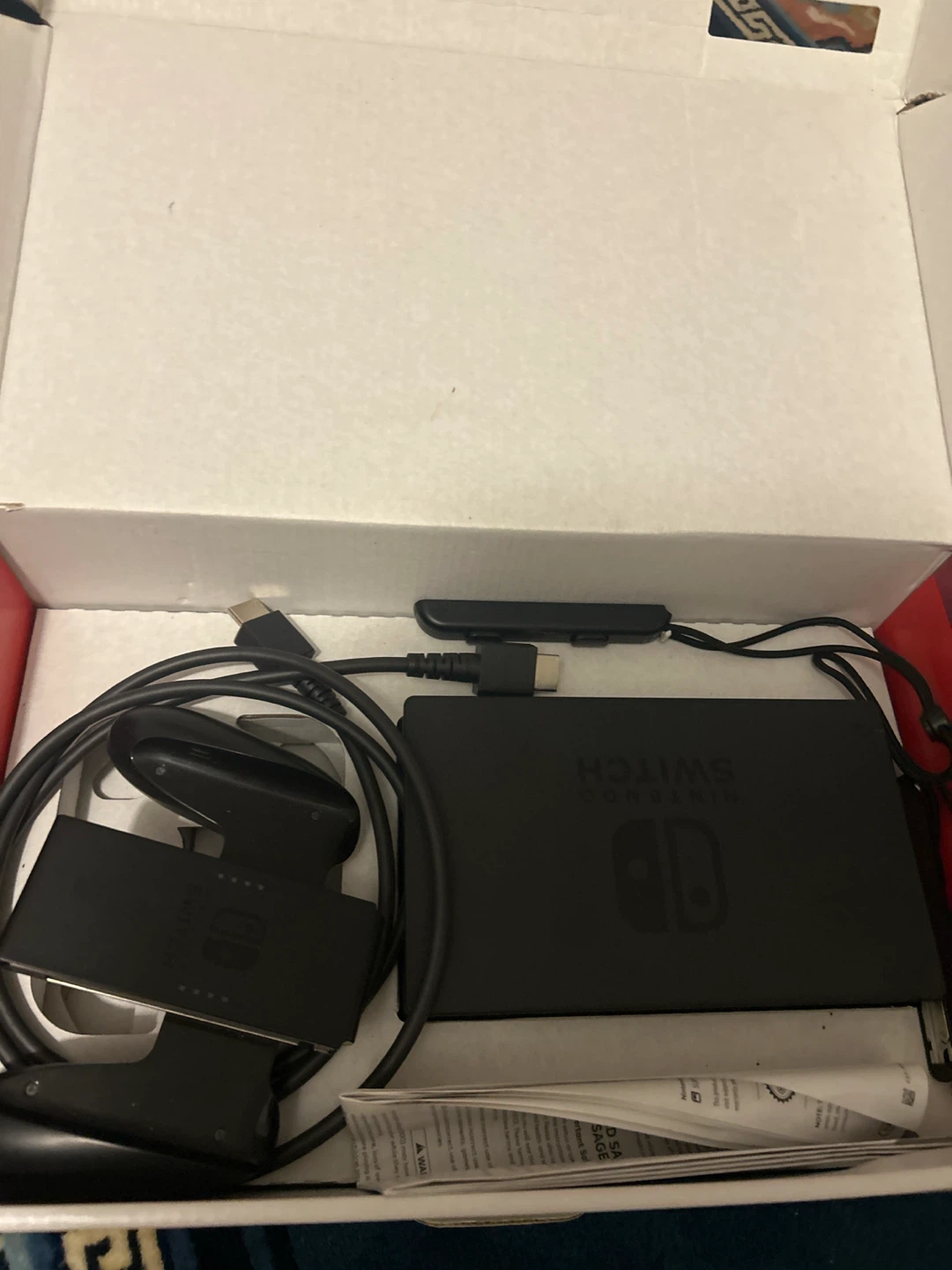 Nintendo Switch Console with Mario Kart 8 Deluxe - photo 3