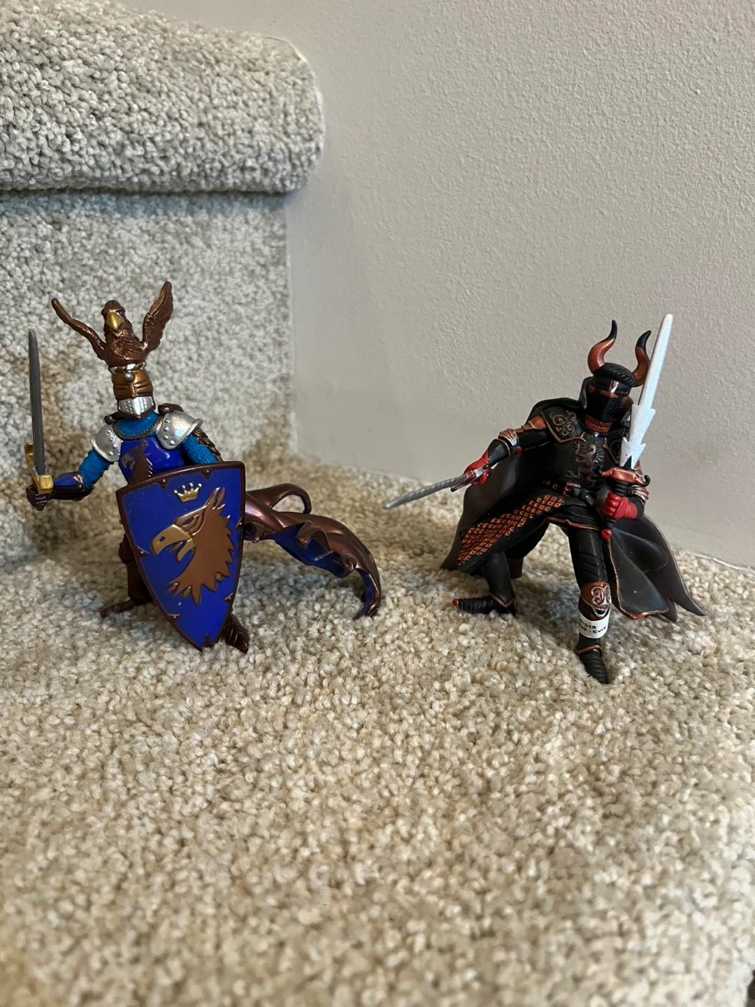 Set of 2 Fantasy Knight Action Figures
