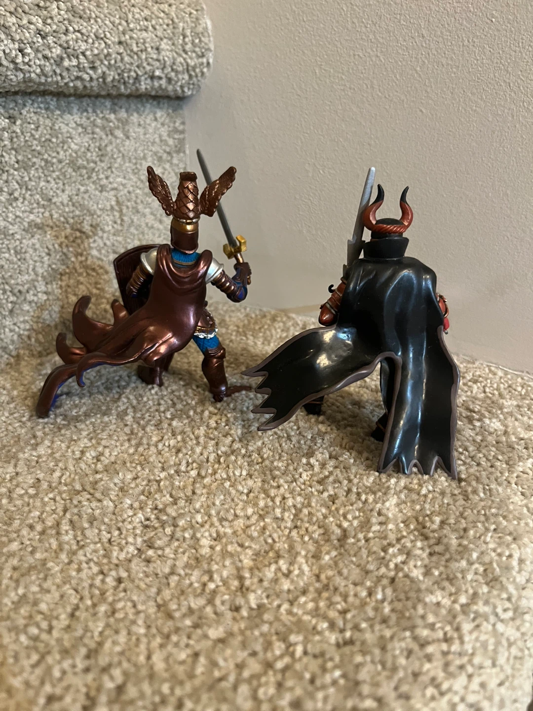 Set of 2 Fantasy Knight Action Figures - photo 2
