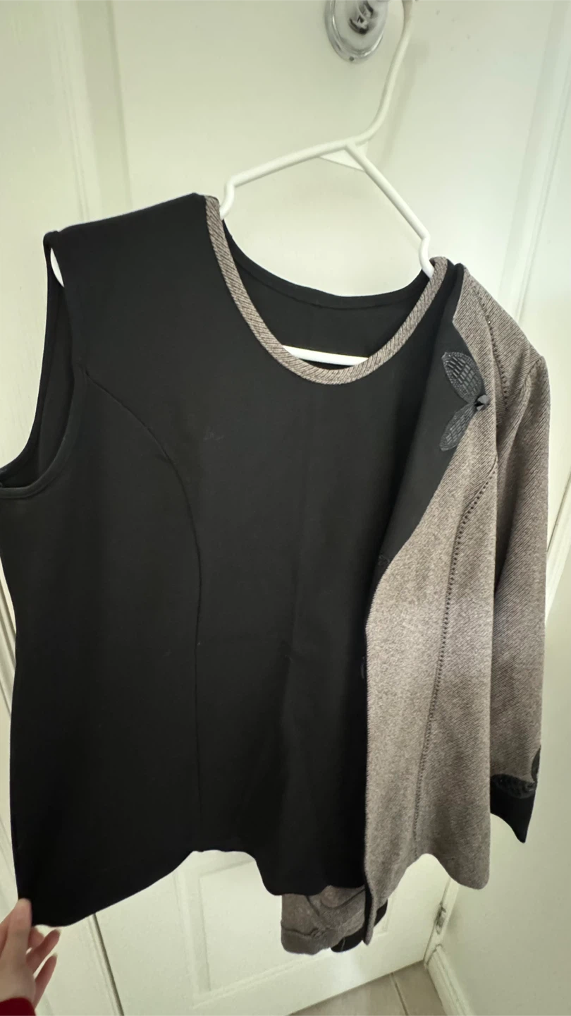 AWRAS Twin Set Jacket and Top women’s - photo 3