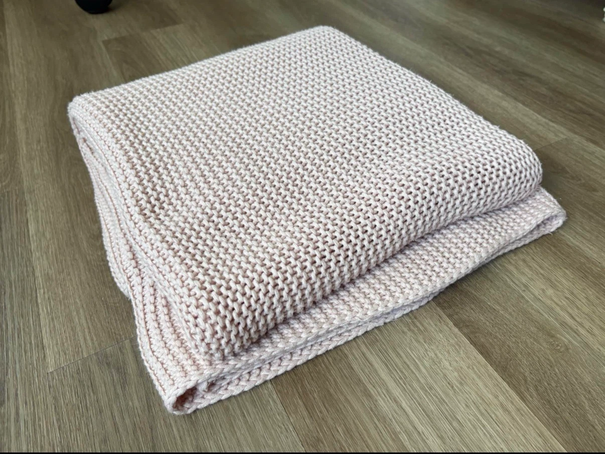 Blush Pink Knitted Throw Blanket - photo 3