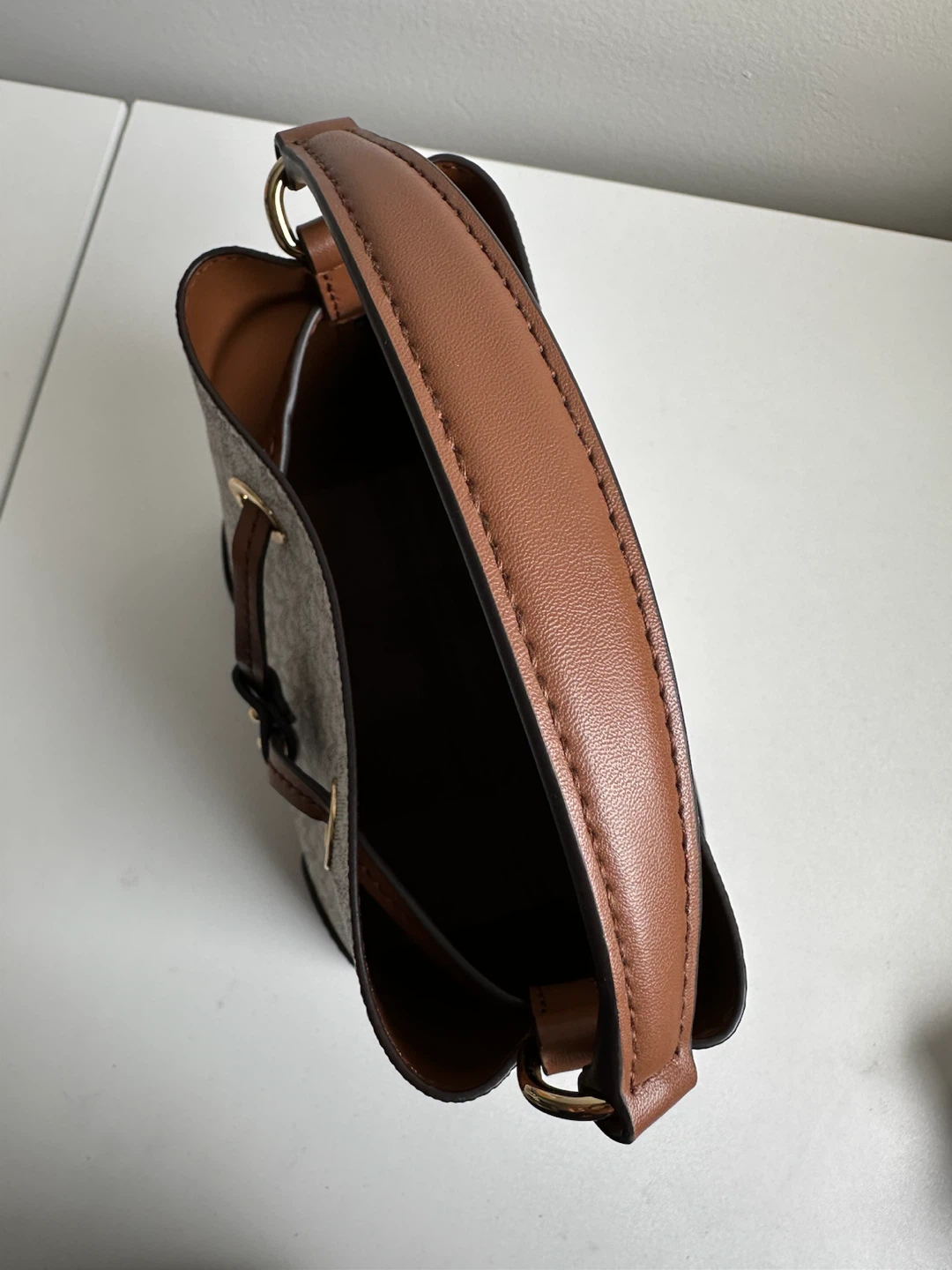 Michael Kors Mercer Small Logo Bucket Bag - photo 4
