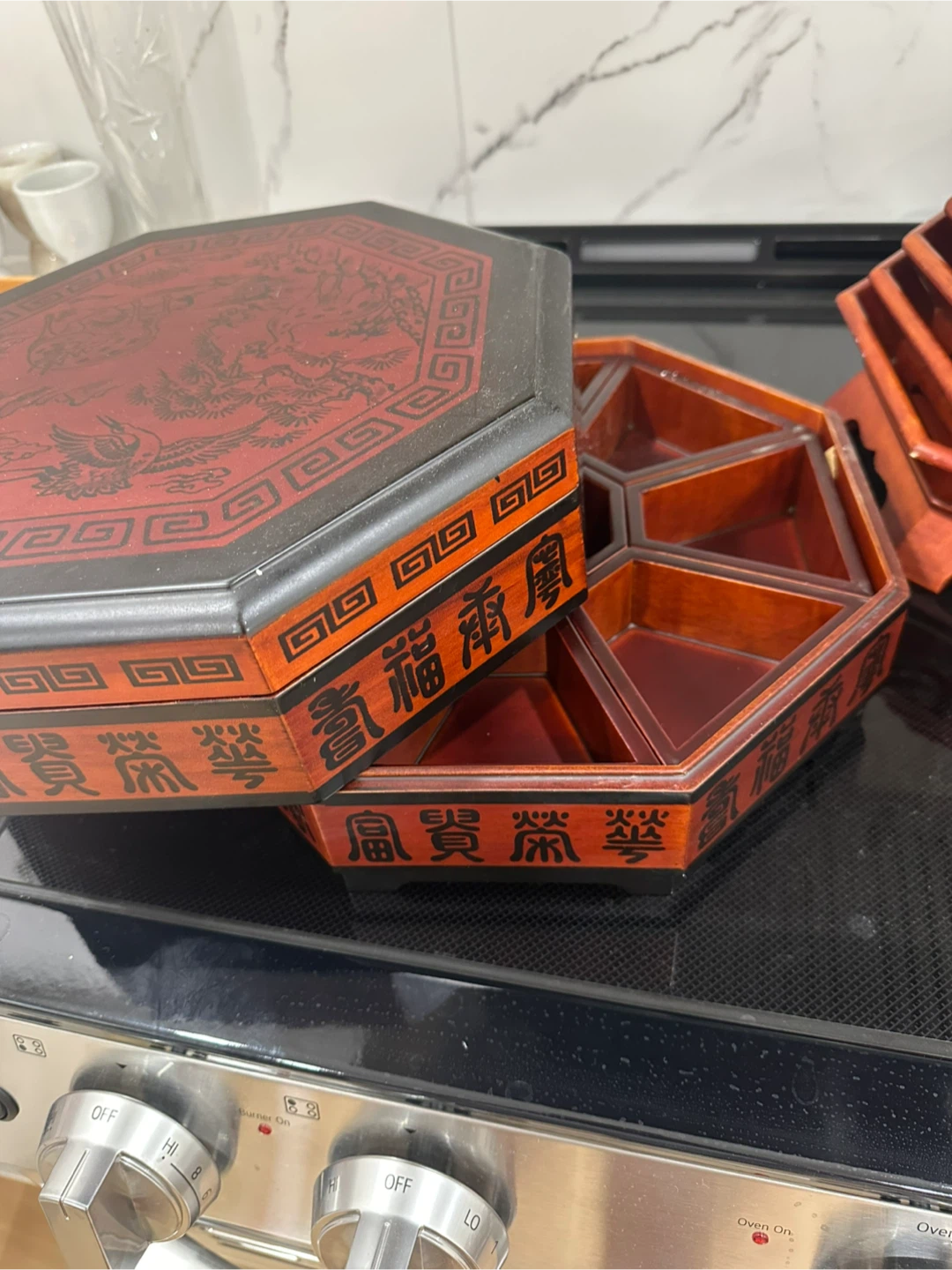 Traditional Chinese Octagonal Serving Box - photo 2