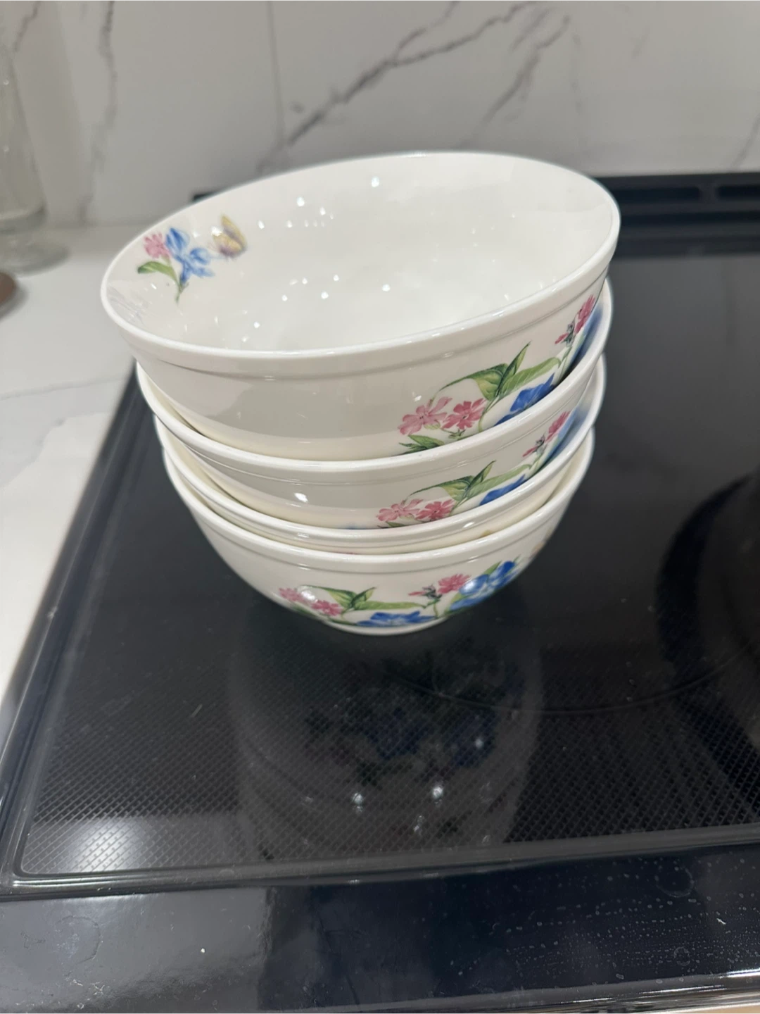Set of 4Floral Bowls