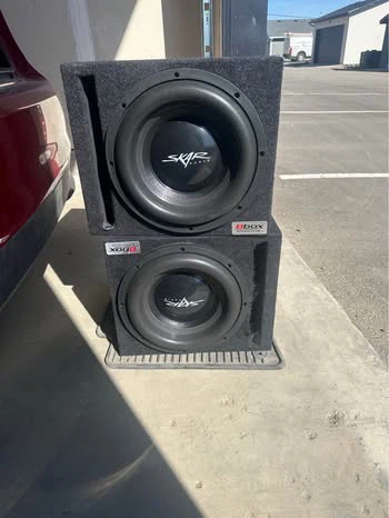 Skar Audio Subwoofers in Ubox Enclosure - photo 2