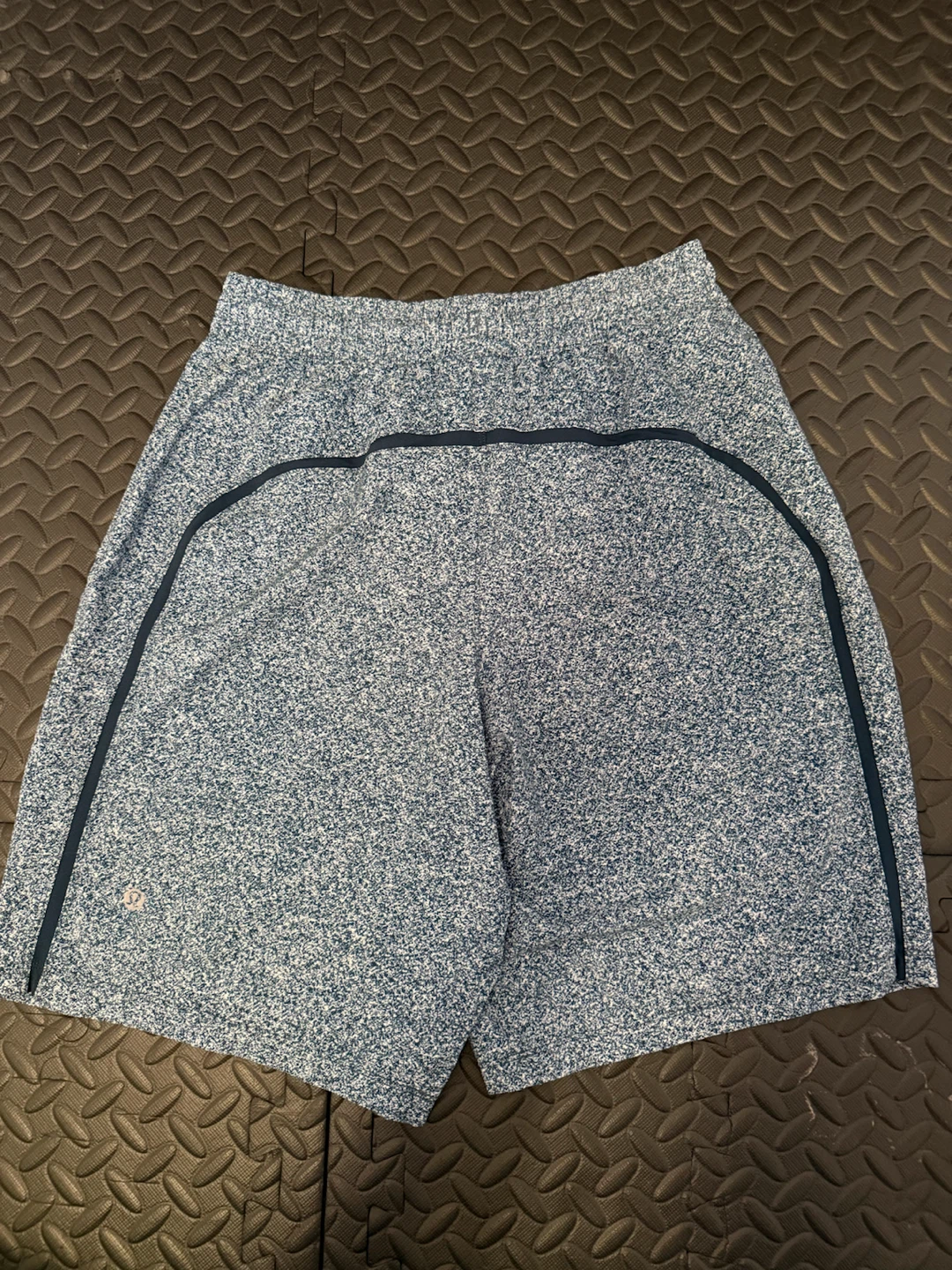 Lululemon Athletic Shorts - photo 2