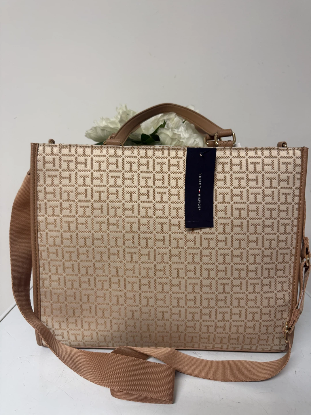 Tommy Hilfiger Monogram Tote Bag - photo 2