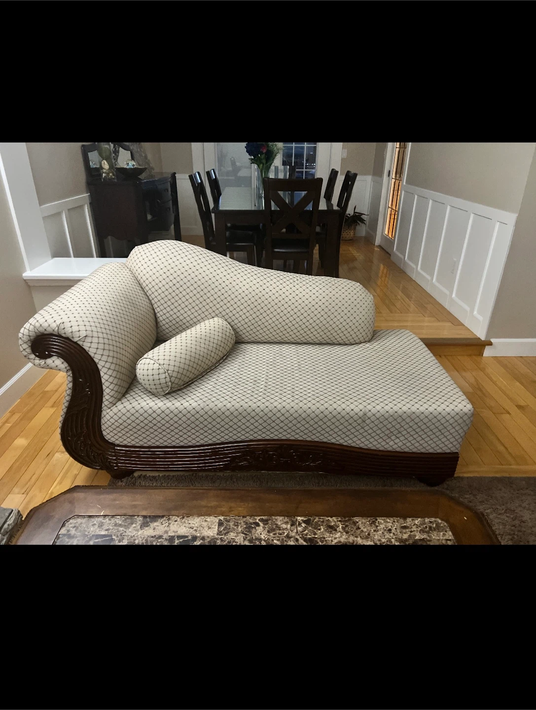 Sofa set with table