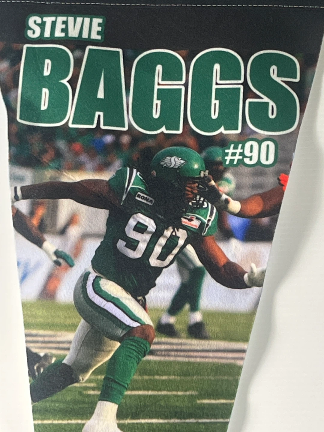 Saskatchewan Roughriders Travel Mug and Stevie Baggs Pennant - photo 4