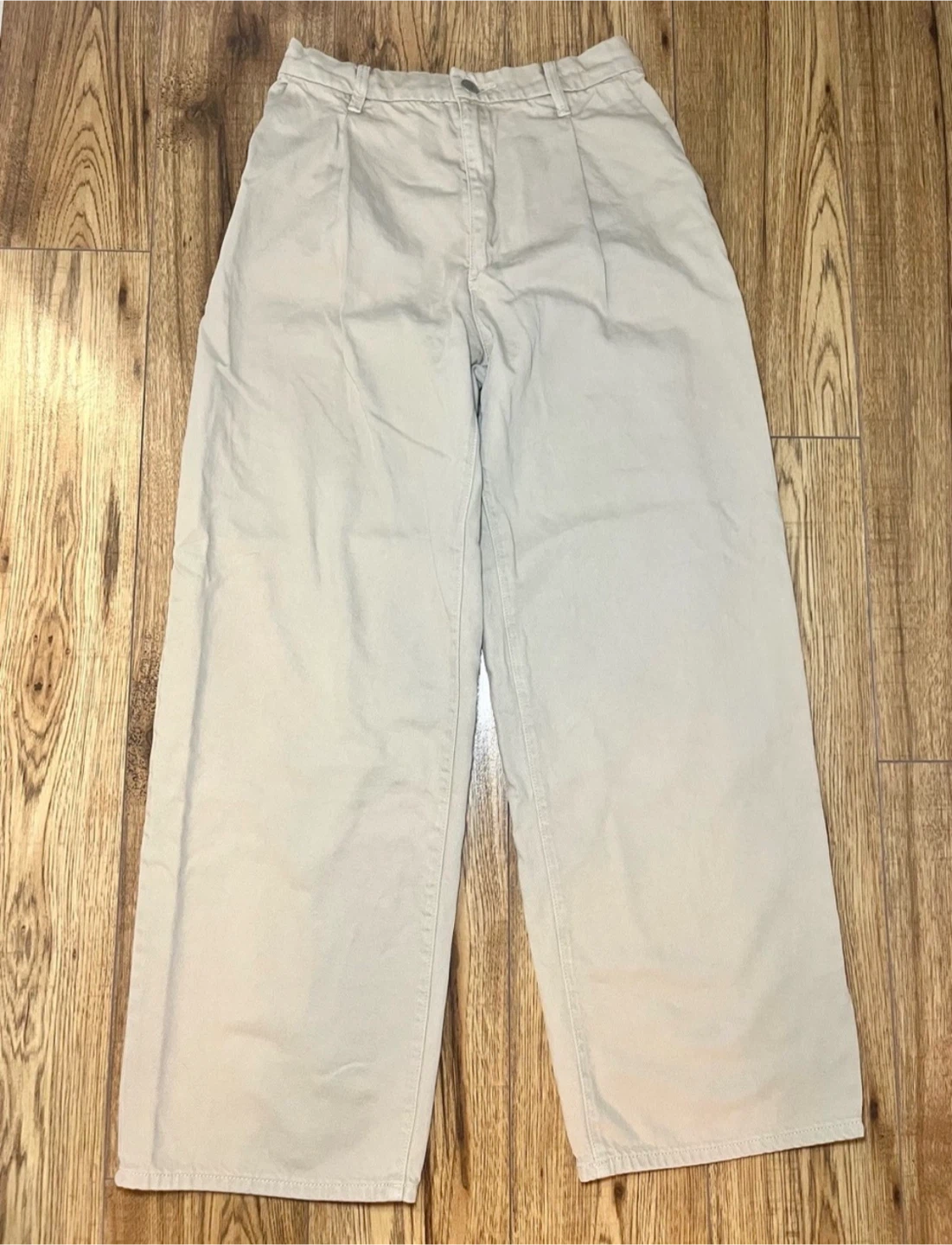 Uniqlo High-Waisted Pleated Wide-Leg Pants (Beige) - Size Small - photo 2