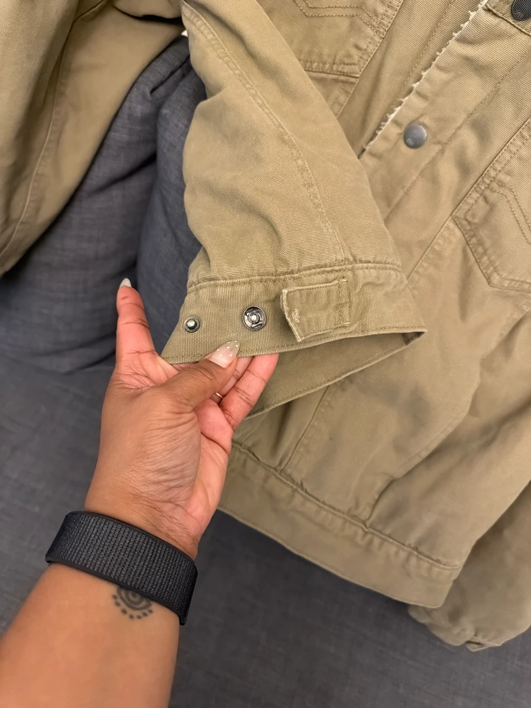 Sherpa-Lined Denim Jacket - Size Large - photo 4