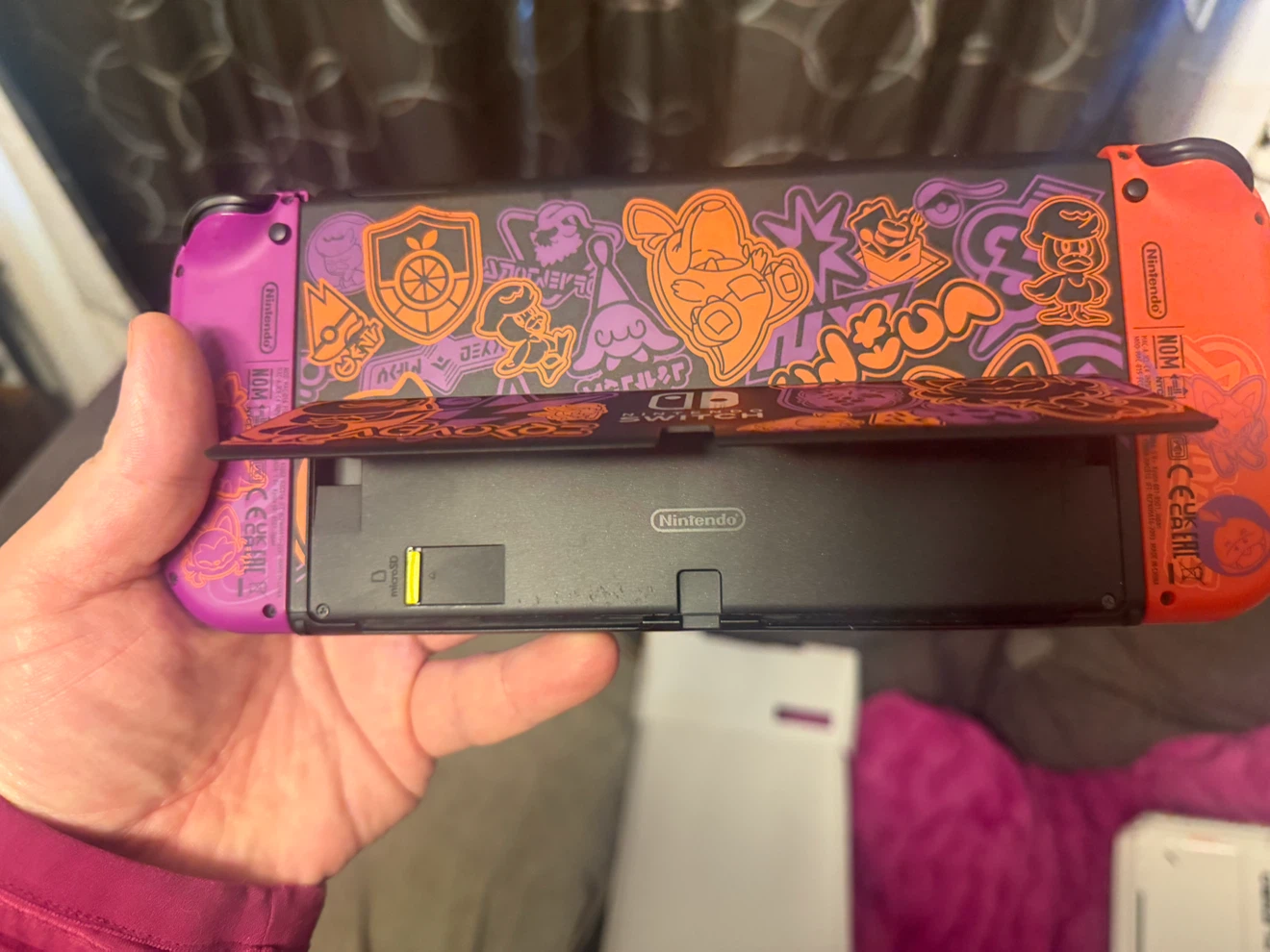 Pokemon scarlet/violet OLED switch - photo 4