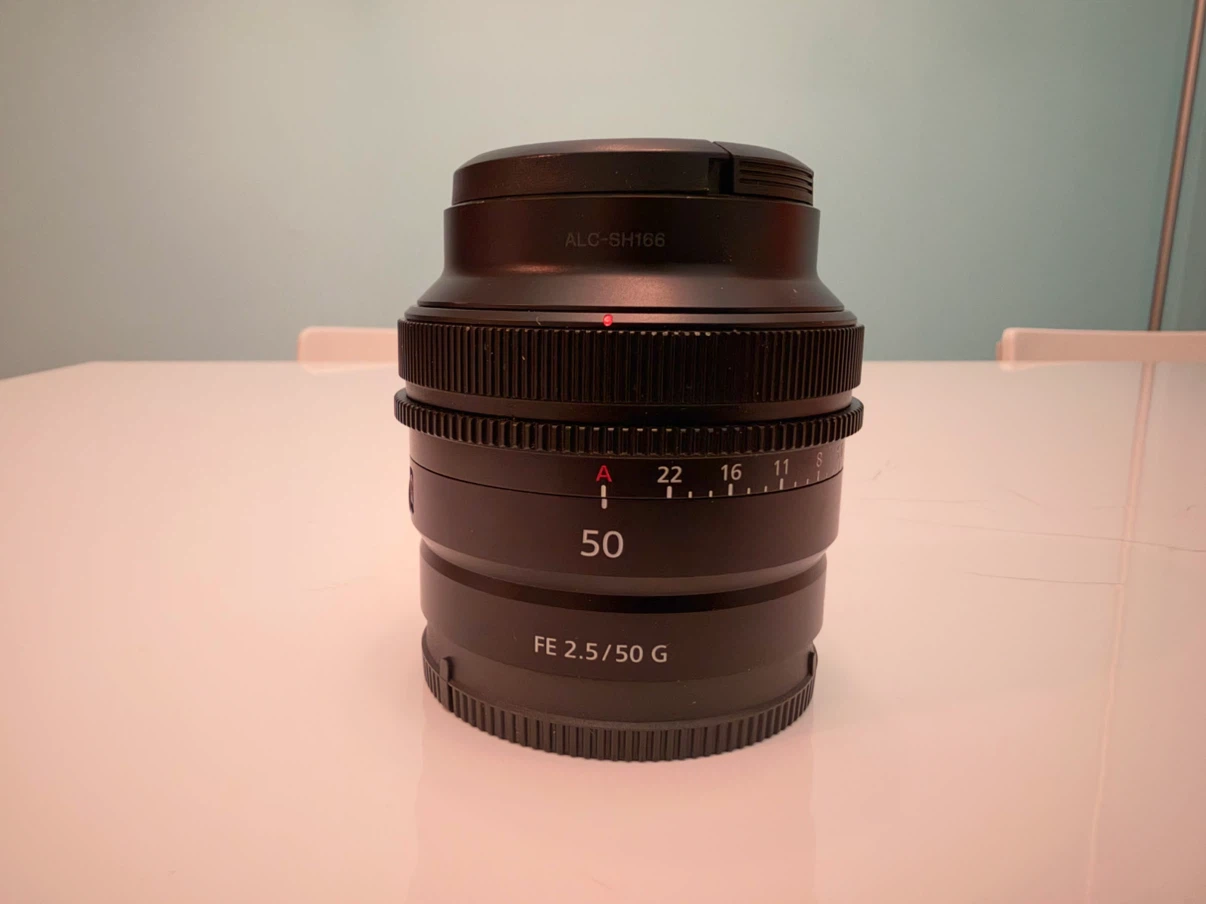 Sony FE 50mm F2.5 G Lens – Like New Condition - photo 2