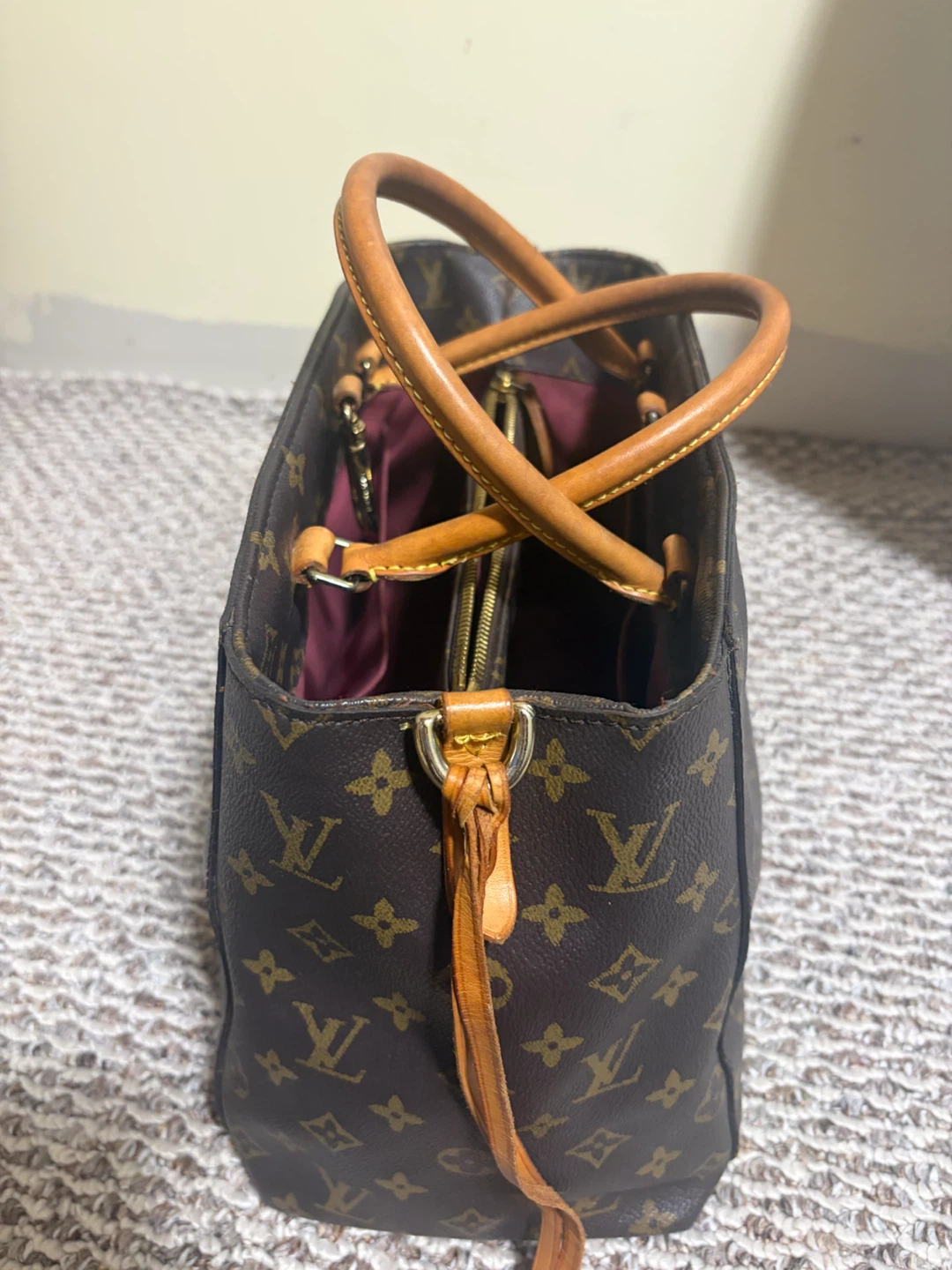 Louis Vuitton Monogram Canvas Bag - photo 3