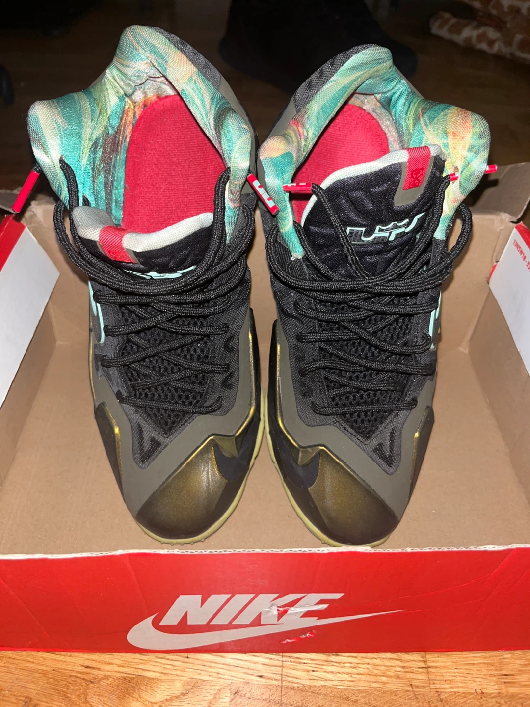 Nike LeBron 11 Basketball Shoes - photo 2