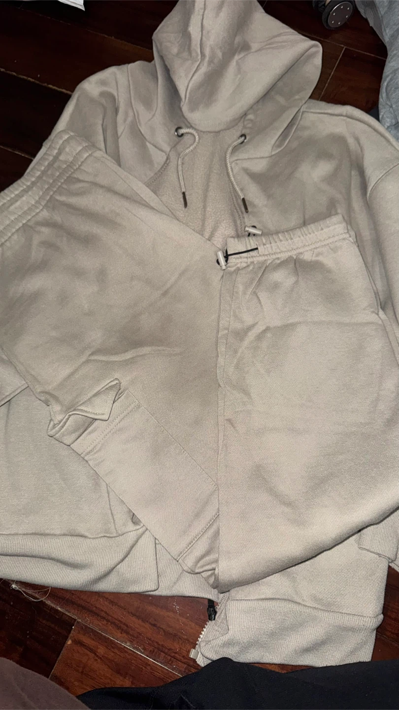 Assorted Women's Clothing Bundle - photo 4