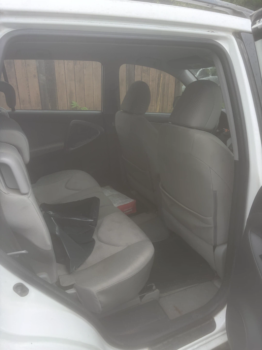 Toyota RAV4 White 2009 - photo 2