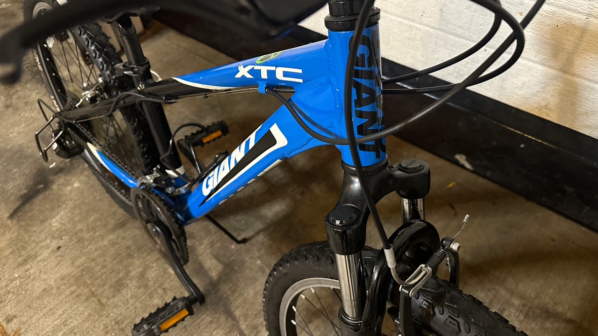 24” Giant XTC Kids Mountain Bike - photo 5