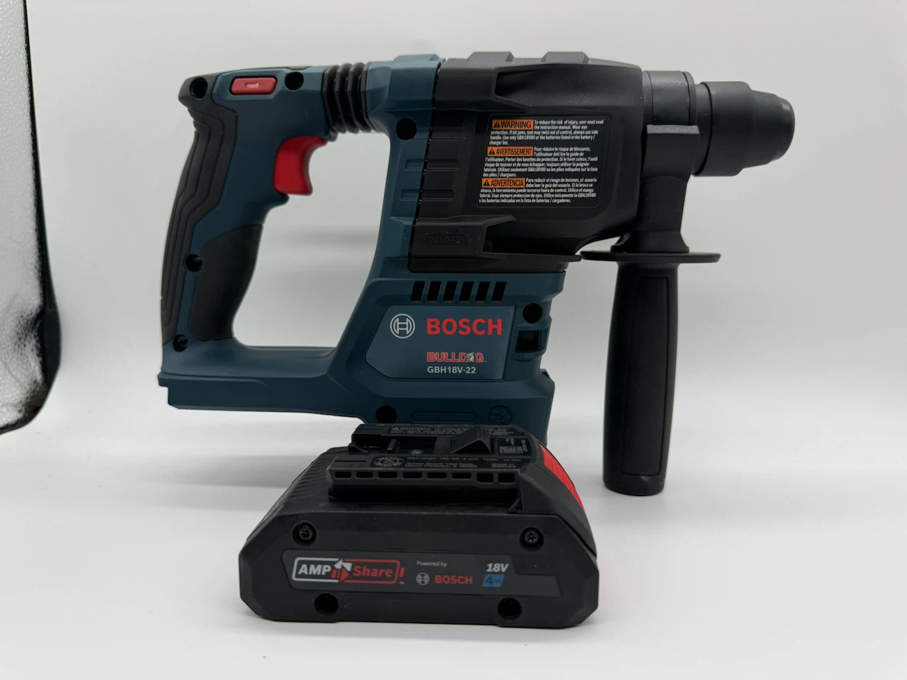 BOSCH 18V Brushless 3/4 in Rotary Hammer + CORE18V™ 4Ah Battery - photo 2