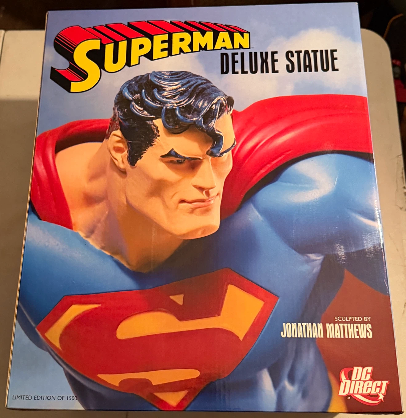 DC Direct Superman Deluxe Statue Limited Edition - photo 2